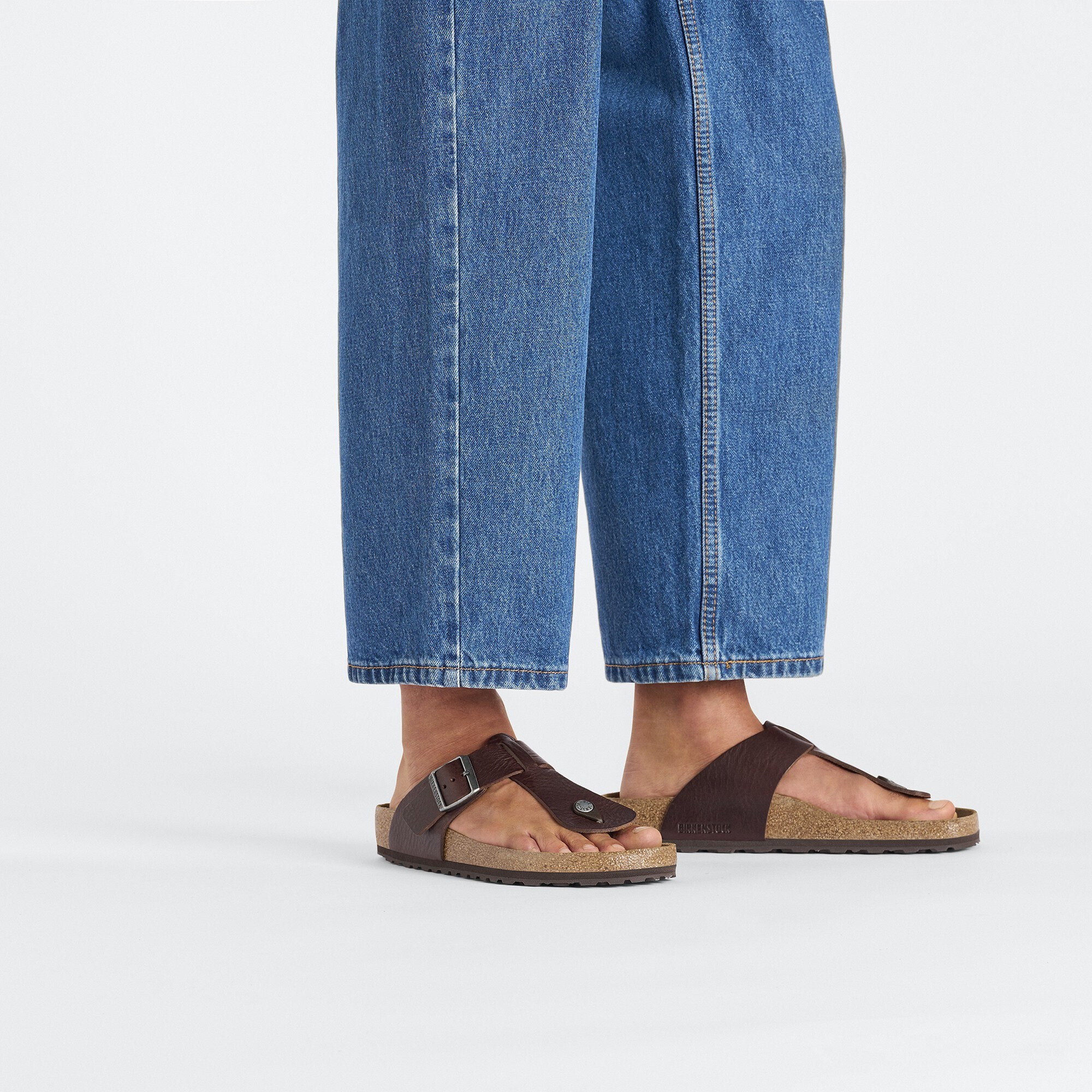 Safaga Natural Leather in Vintage Wood Roast