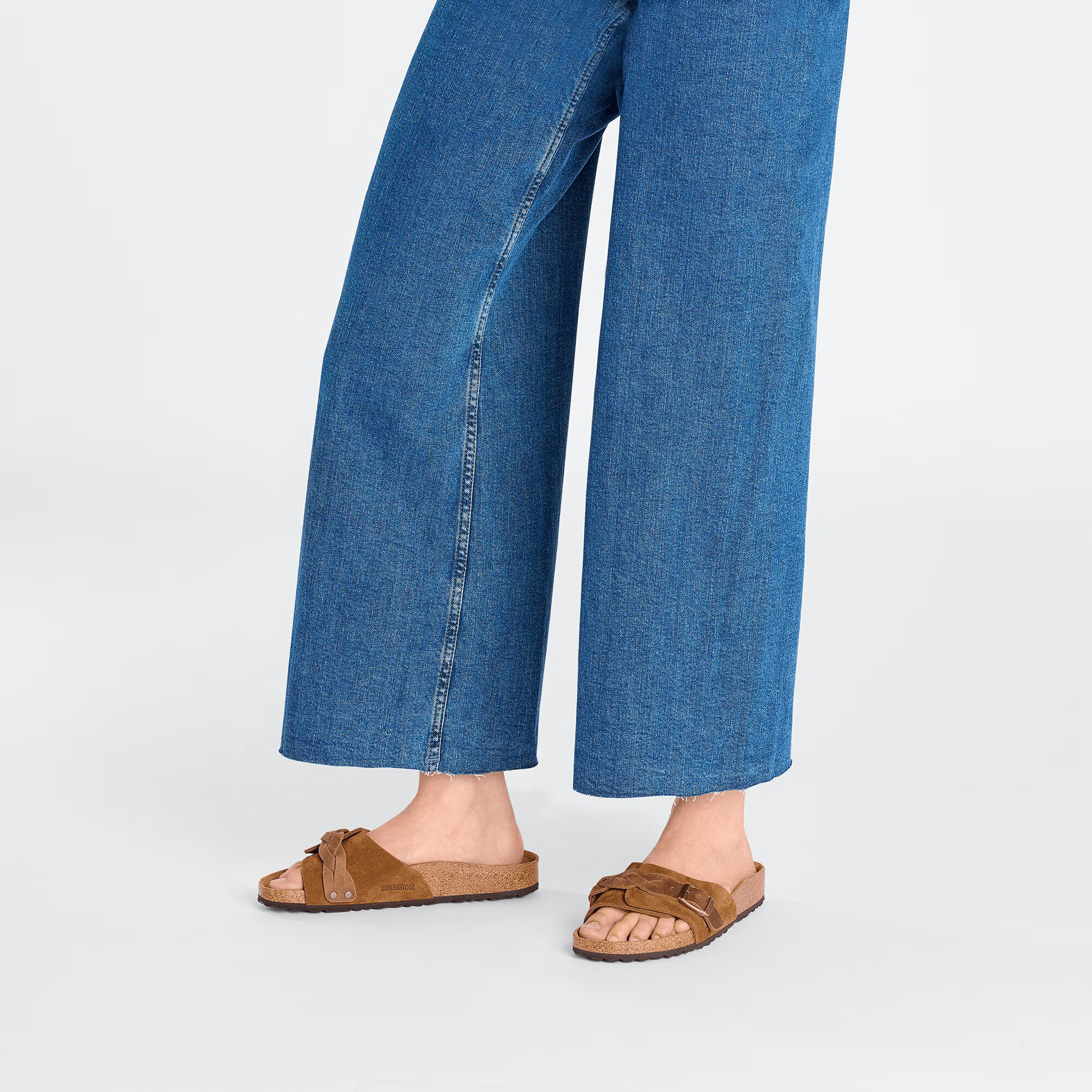 Oita Braided Suede Leather in Mink