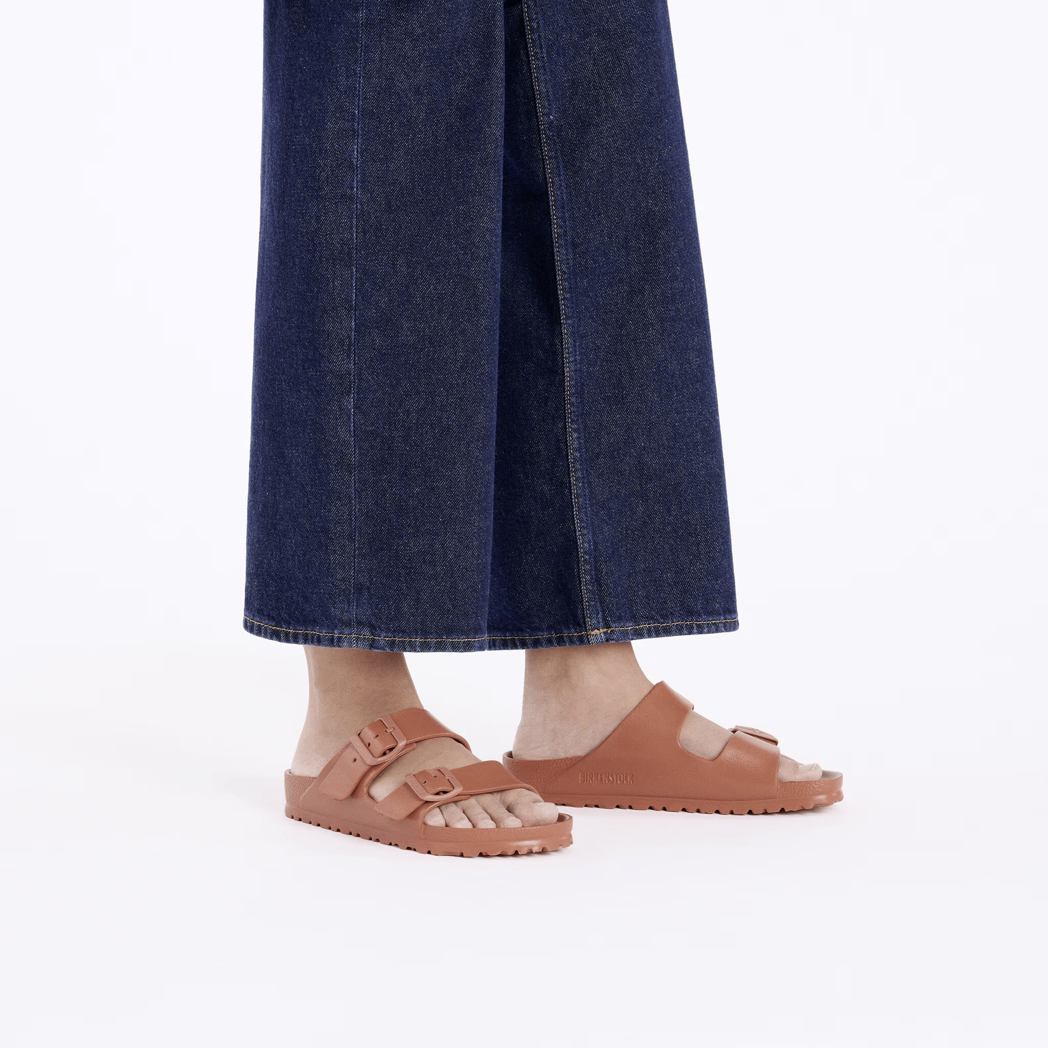 Arizona EVA in Rust Brown