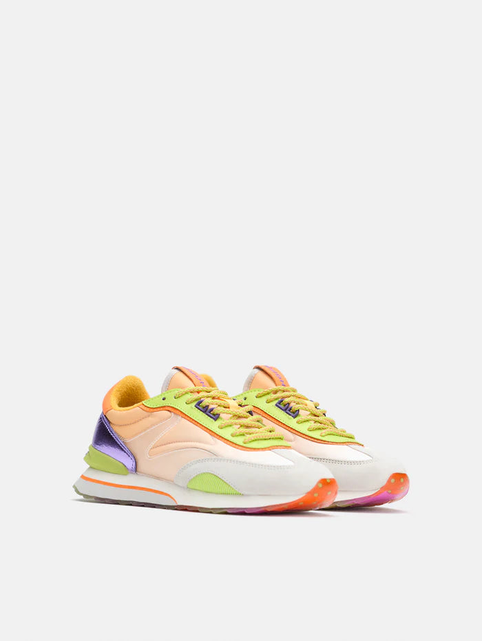 Women's Art Lychee Sneaker in Peach