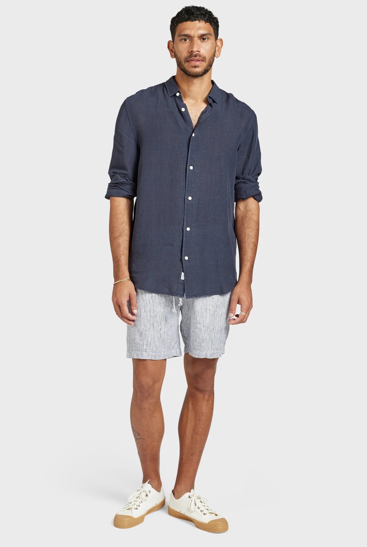 Mick Linen Shirt in Navy