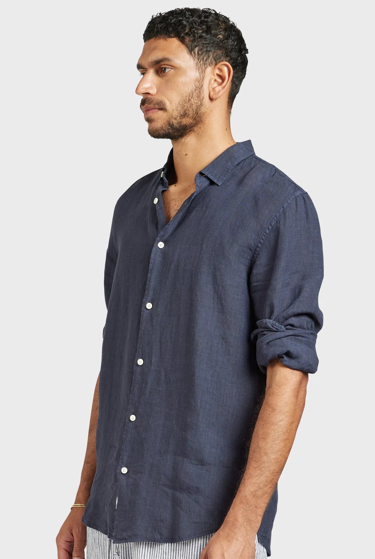 Mick Linen Shirt in Navy