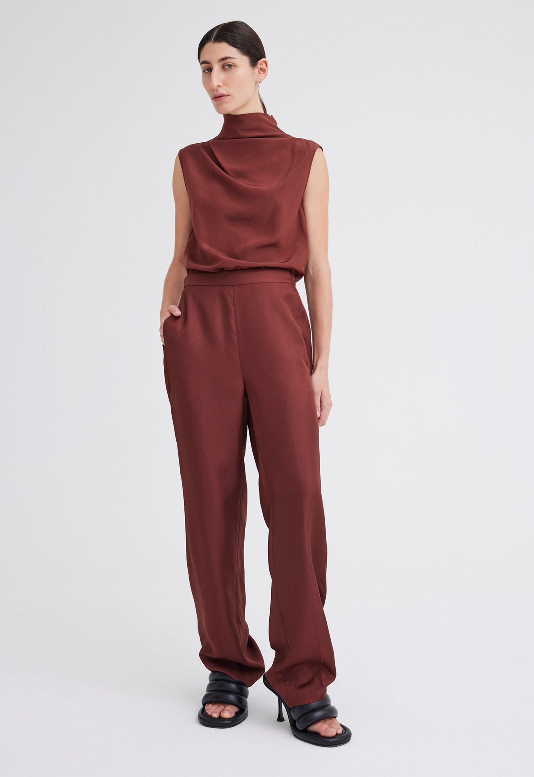 Adara Silk Pant in Burbank Red