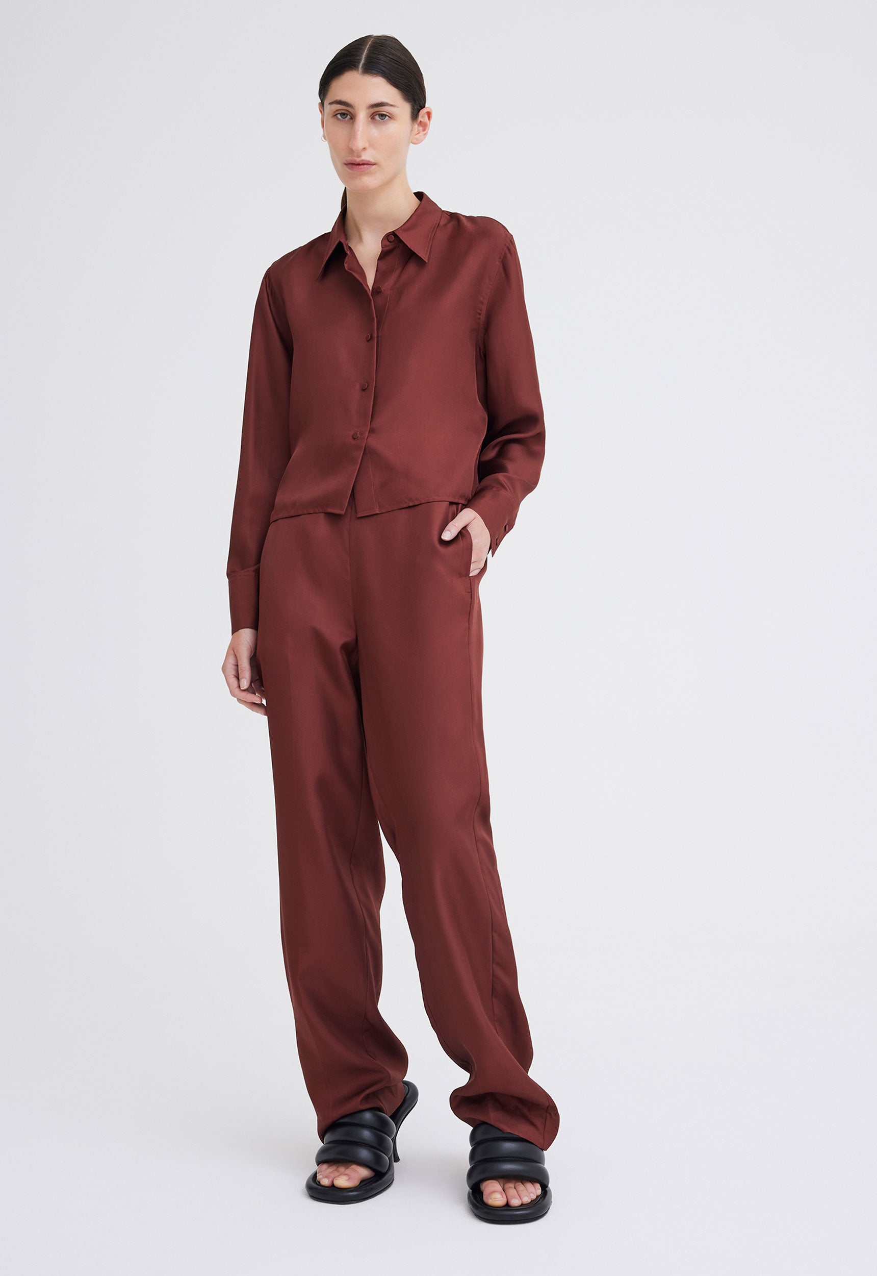 Talo Silk Shirt in Burbank Red