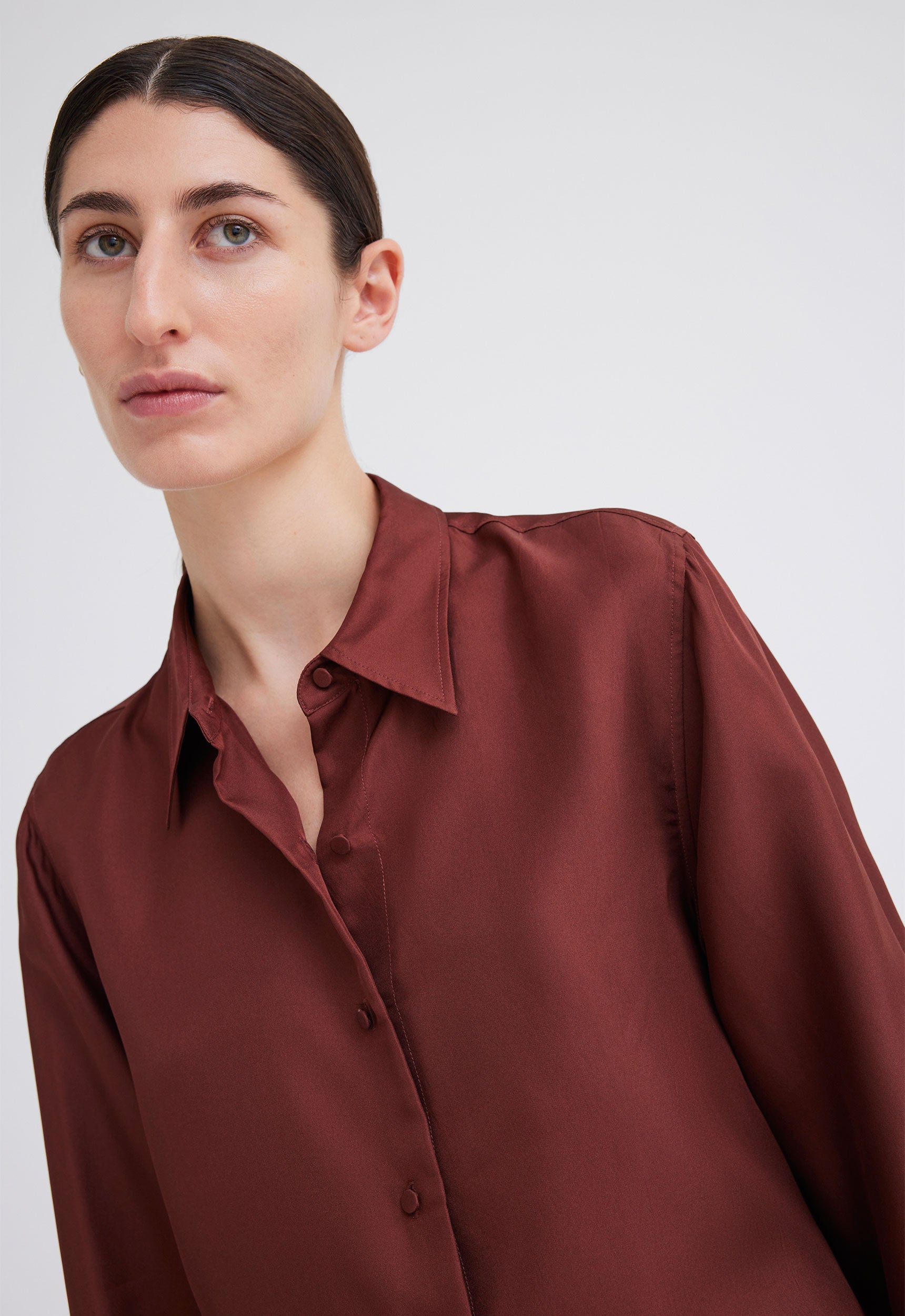 Talo Silk Shirt in Burbank Red