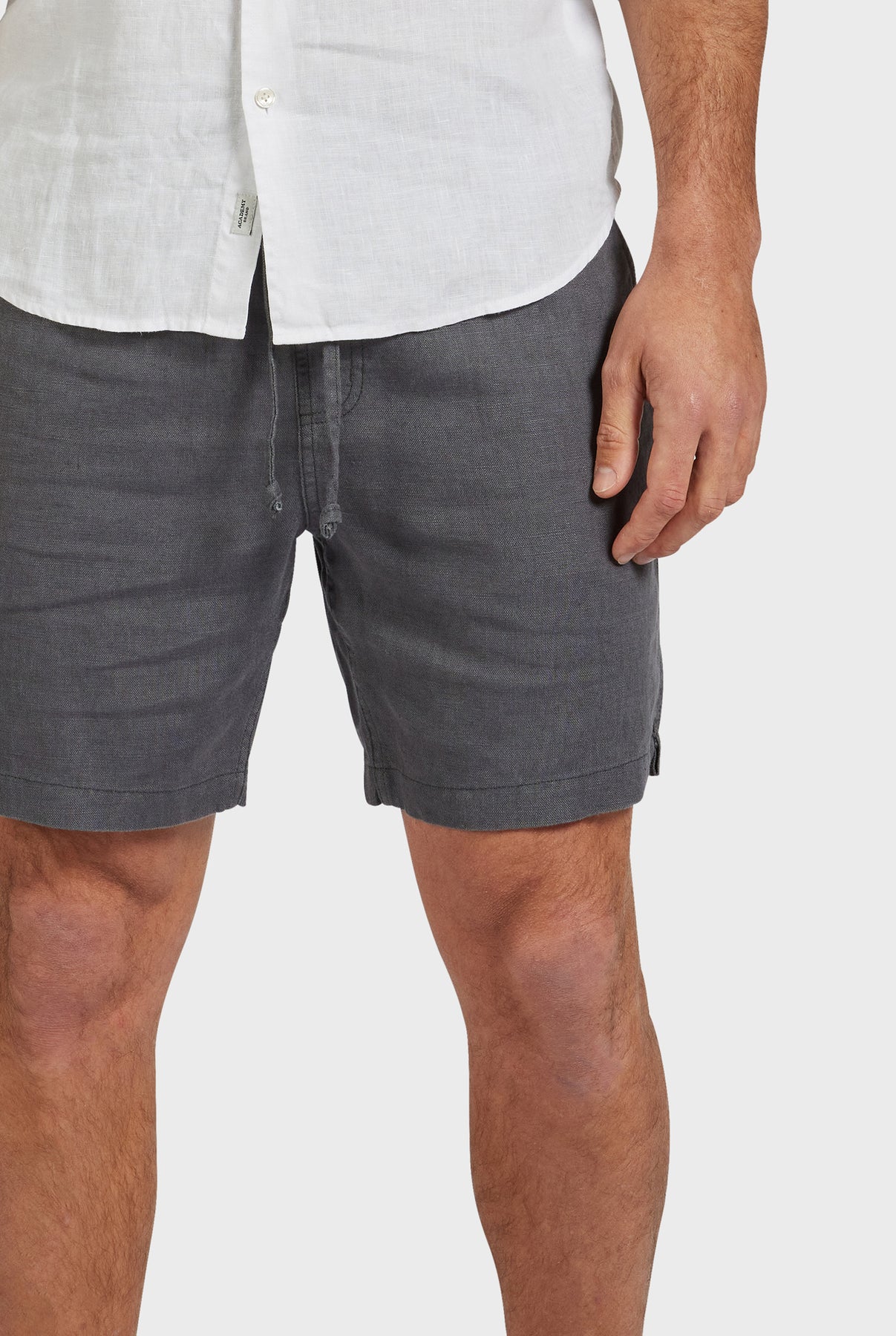 Riviera Linen Short in Charcoal