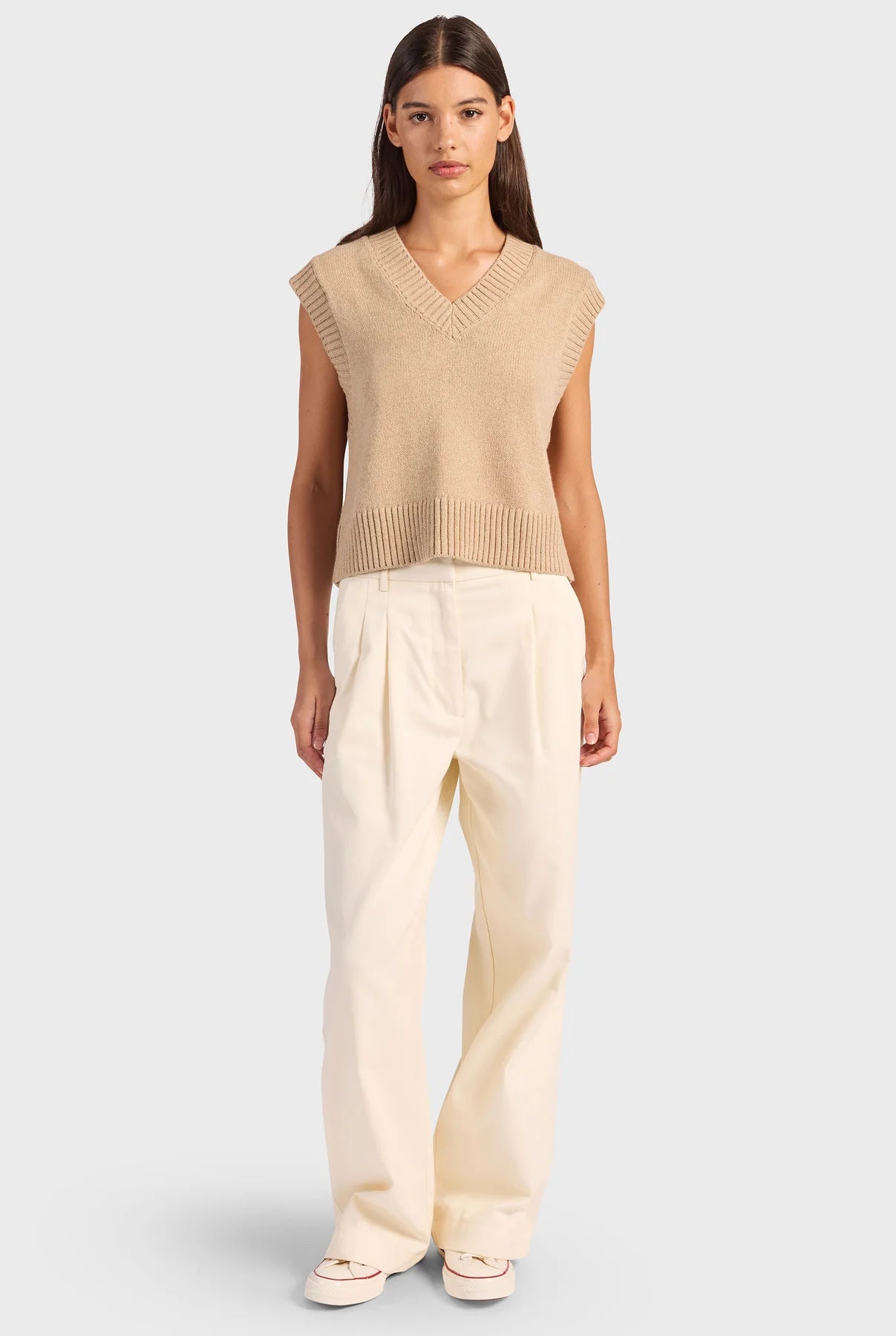 Maple Knit Vest in Otter Tan