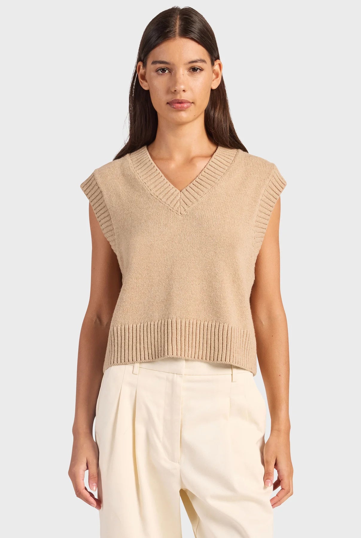 Maple Knit Vest in Otter Tan