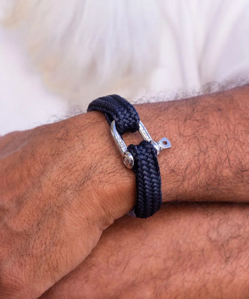 Gorgeous George (Navy | Silver)