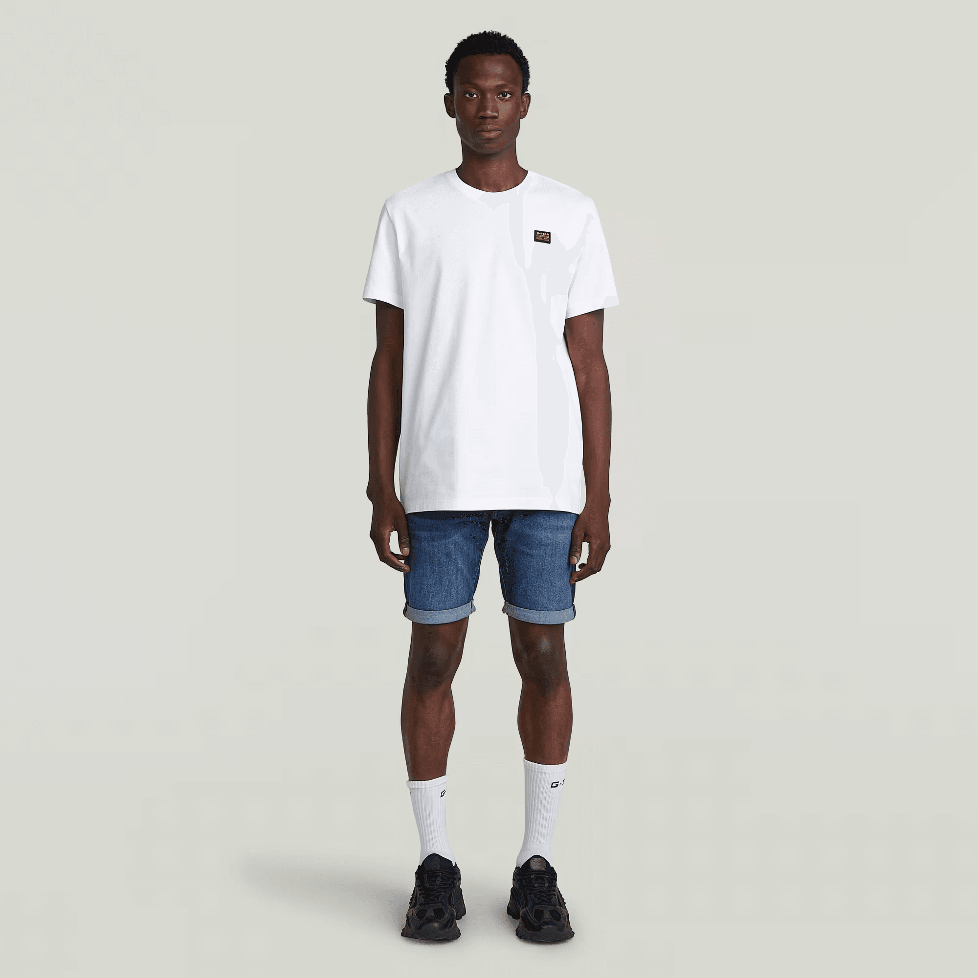 3301 Slim Denim Shorts in Medium Aged