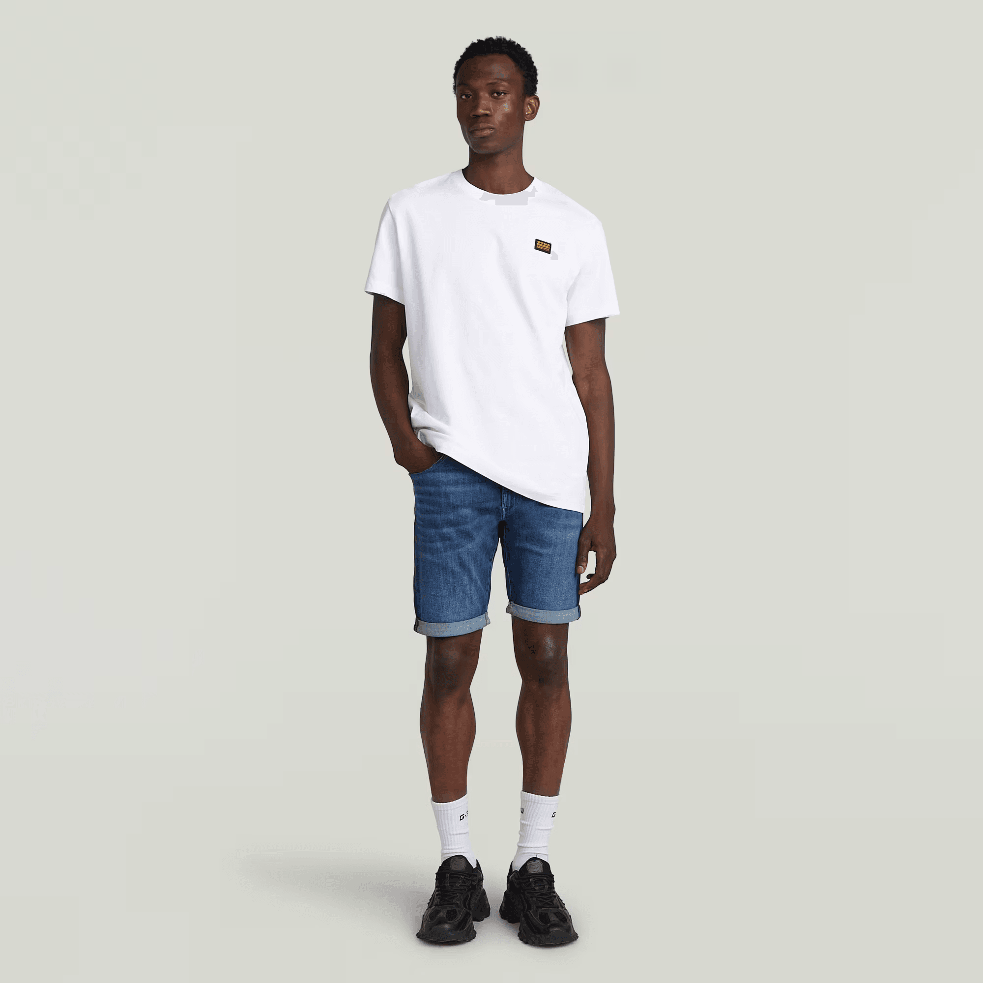 3301 Slim Denim Shorts in Medium Aged