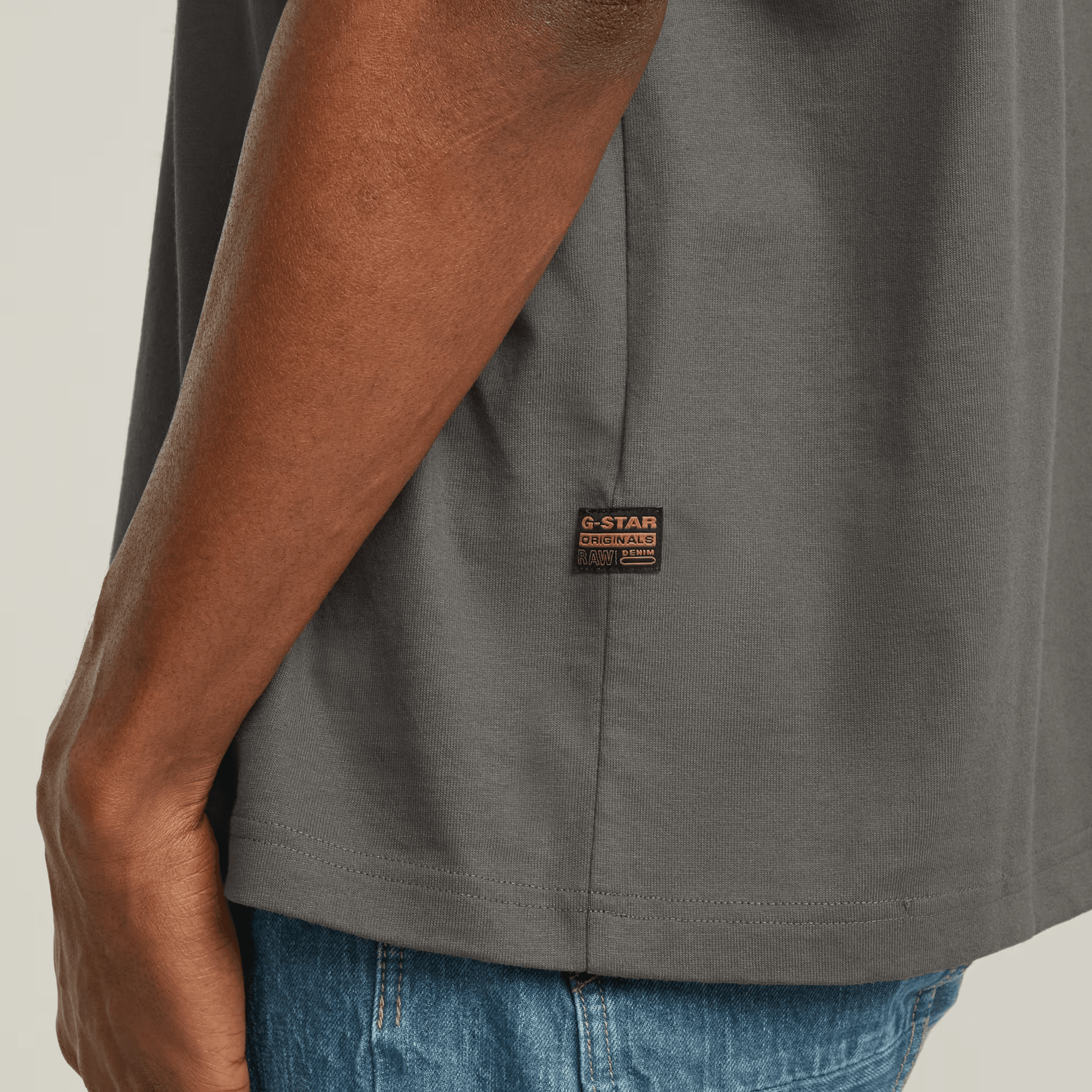 Center Chest Boxy T-Shirt in Gs Grey