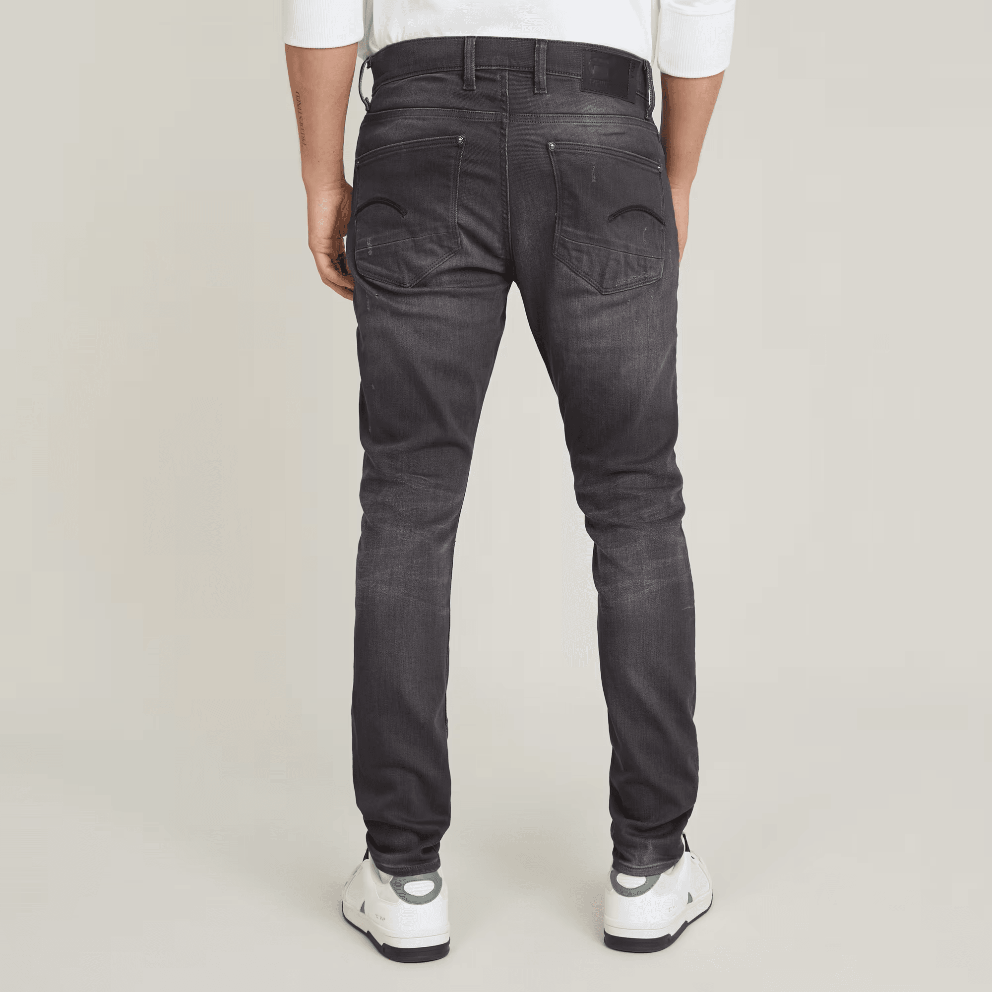 Revend Skinny Jeans in Light Aged Destroy