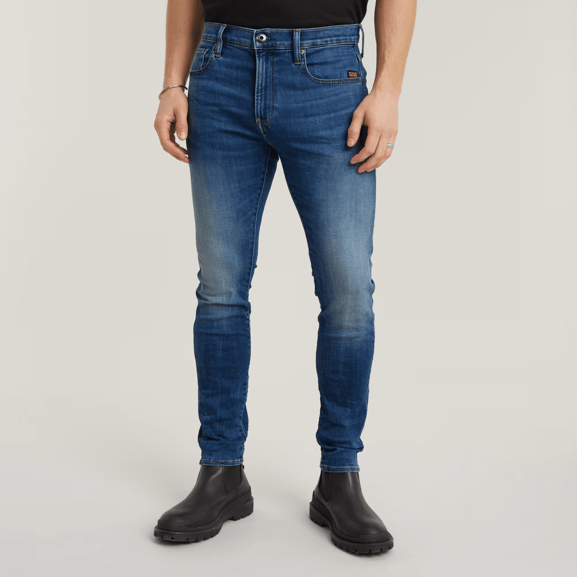 Revend Skinny Jeans in Medium Indigo Aged