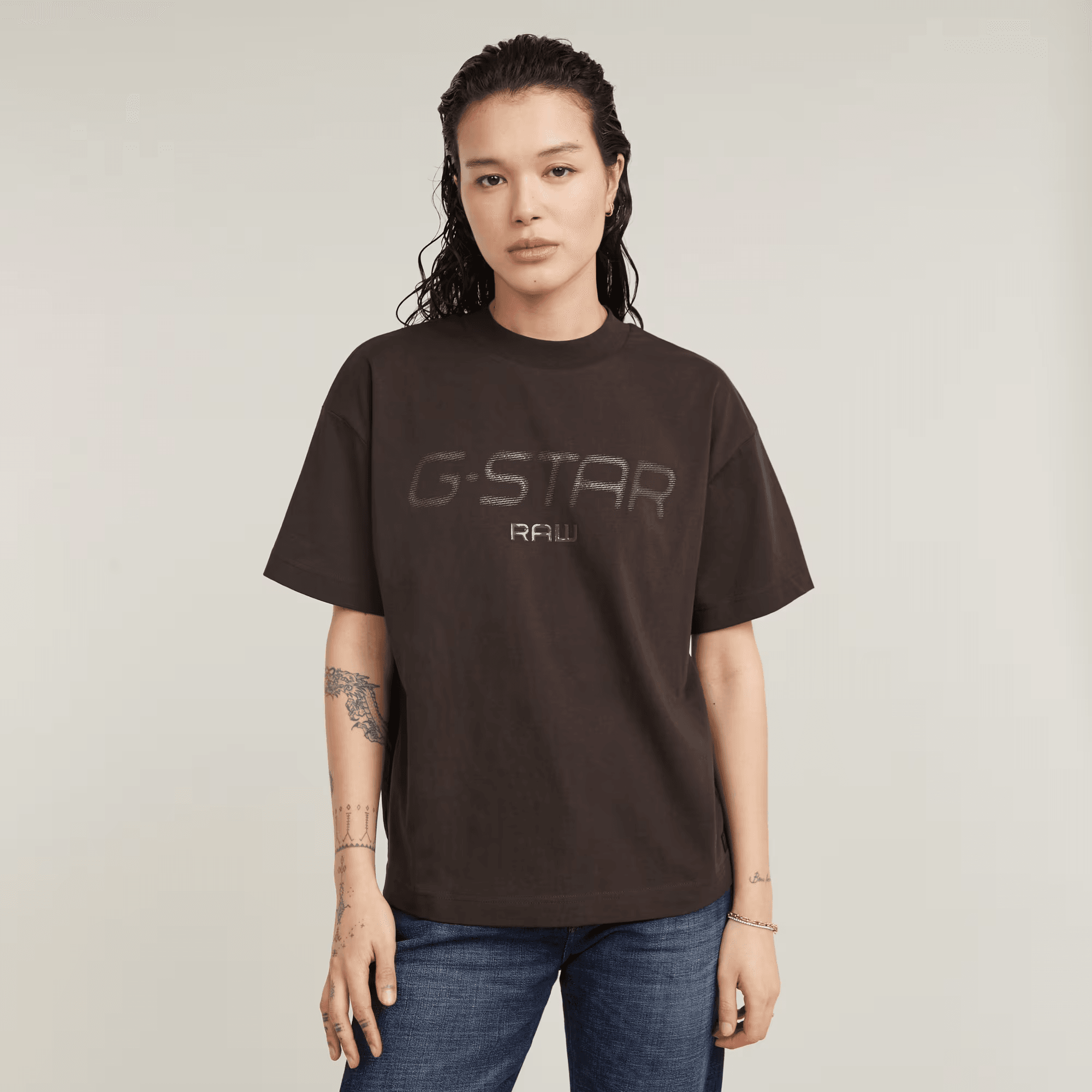 Shiny Print Loose Top in Chocolate Plum