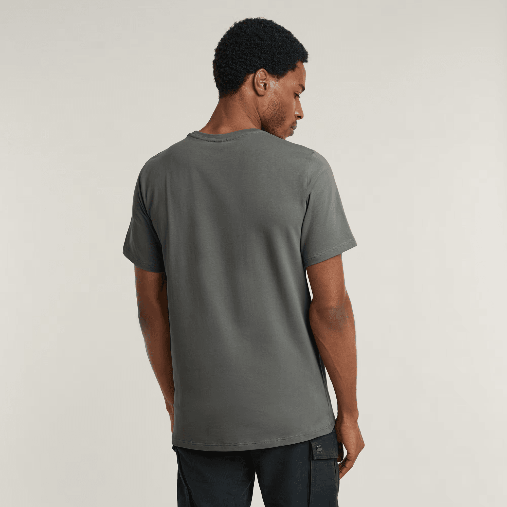 Slim Base T-Shirt in Gs Grey