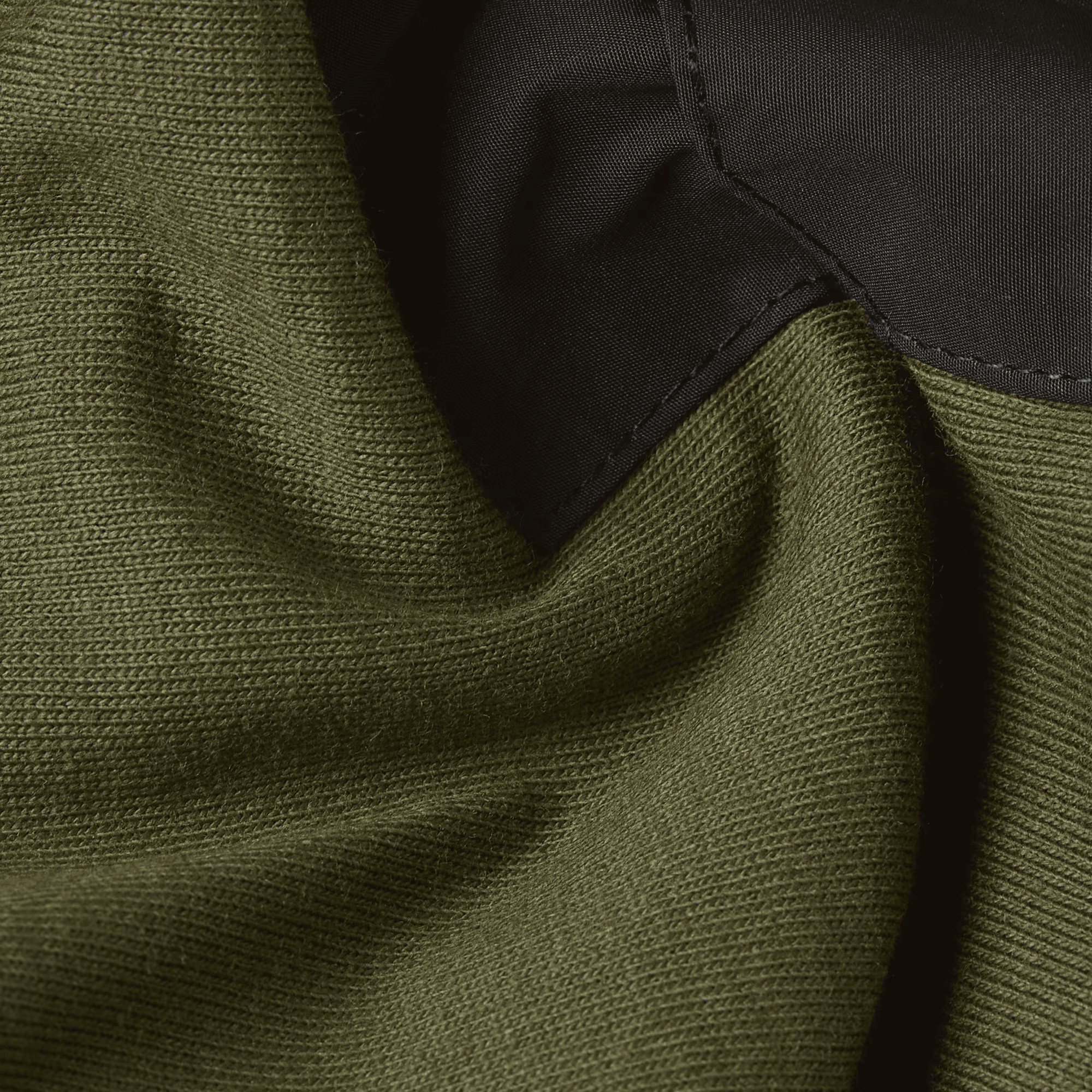Woven Mix Pocket Loose T-Shirt in Shadow Olive