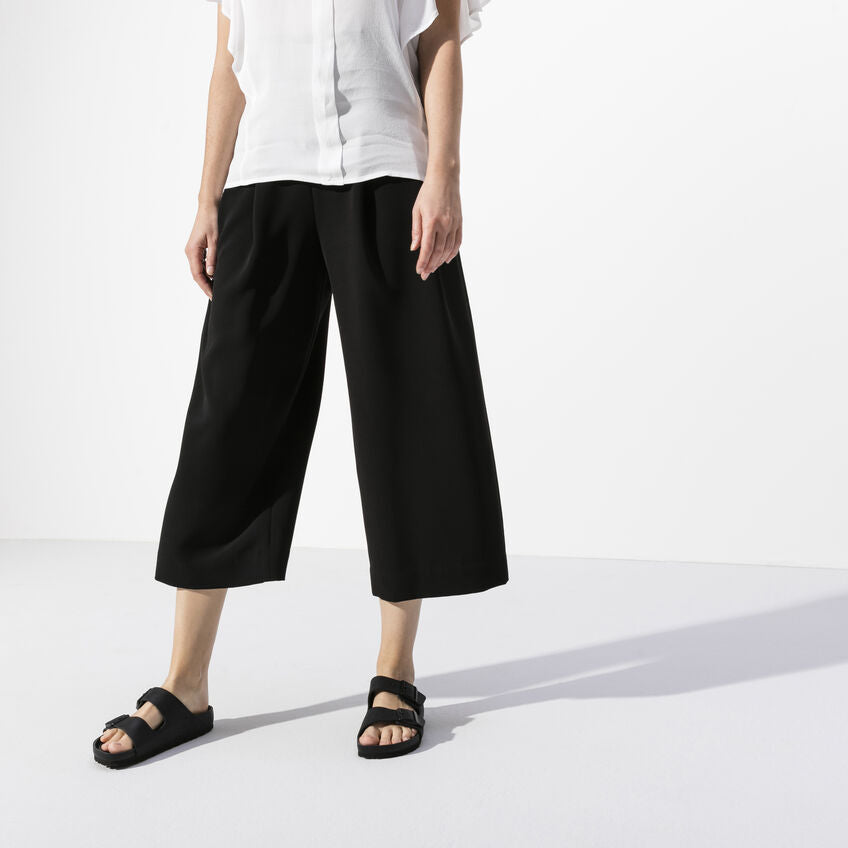 Arizona Exquisite Natural Leather in Black