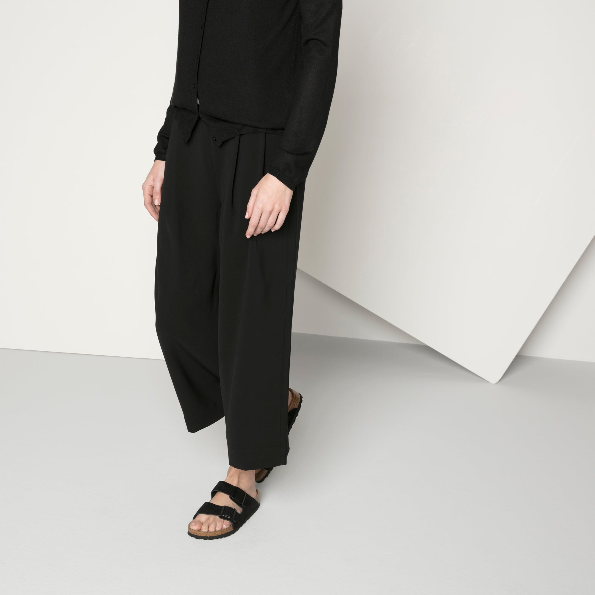 Arizona Suede Leather in Black (Soft Footbed - Suede Lined)