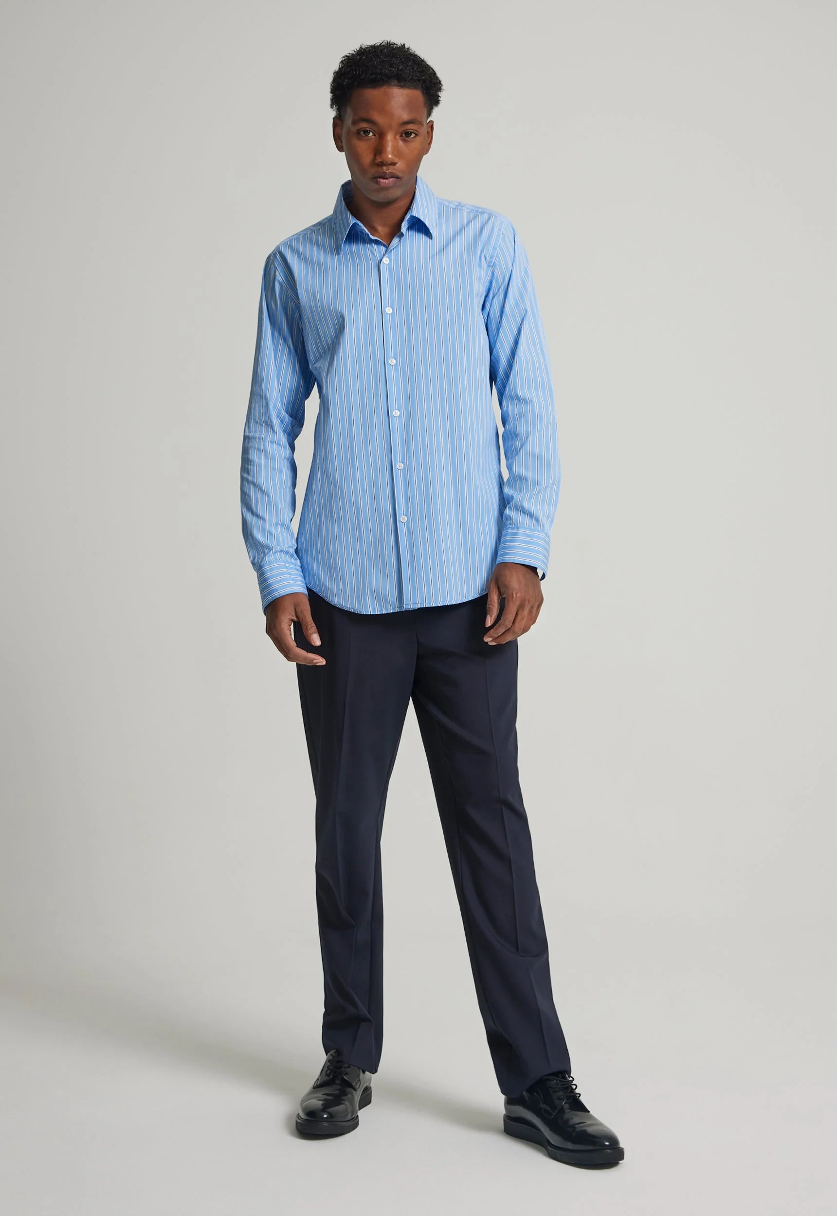 Wilhelm Shirt in Blue/Navy/Stripe