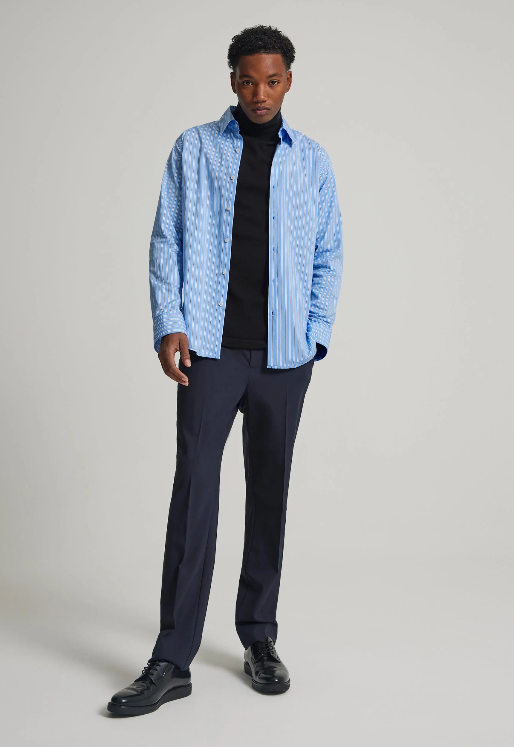 Wilhelm Shirt in Blue/Navy/Stripe