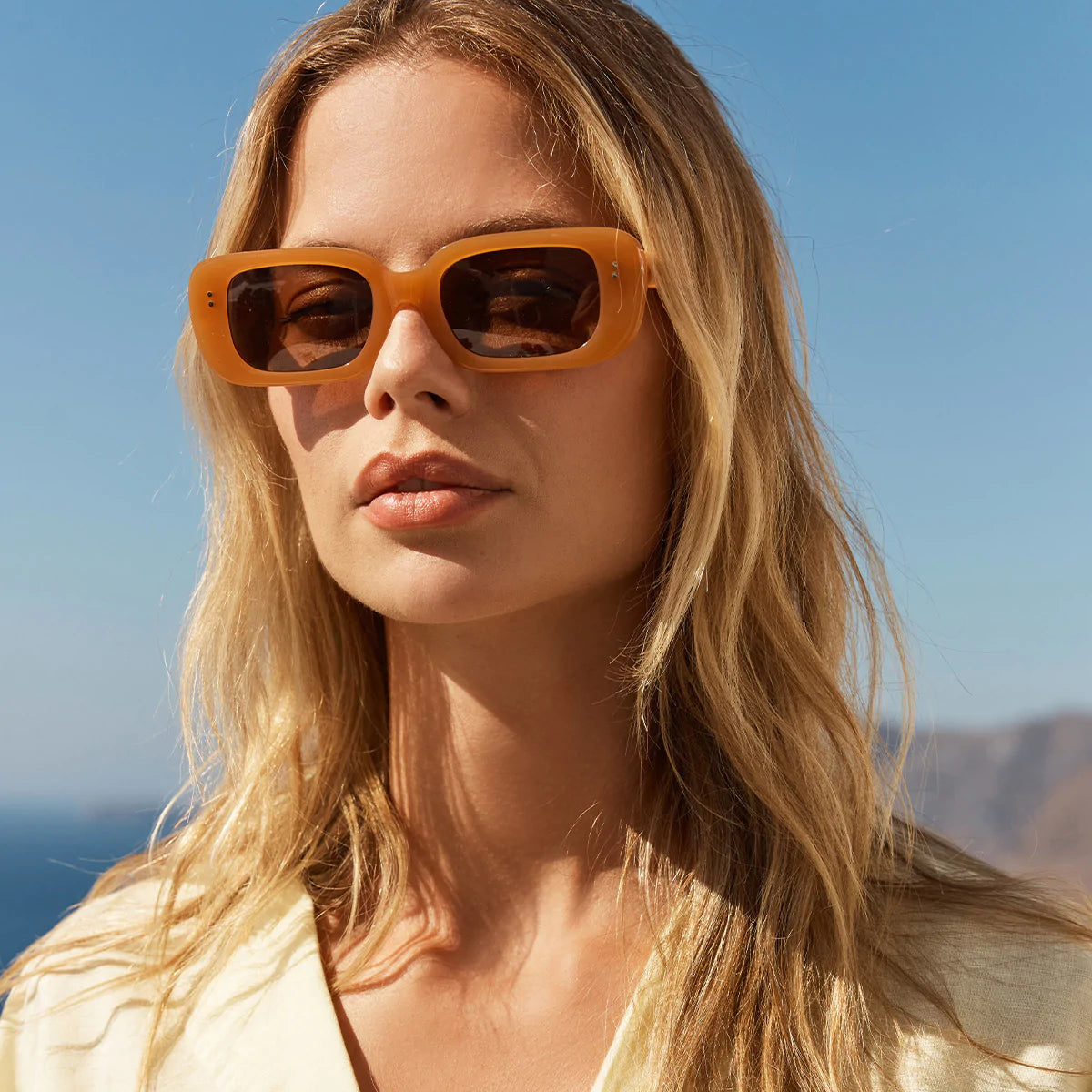 Solitary Sunglasses in Honey