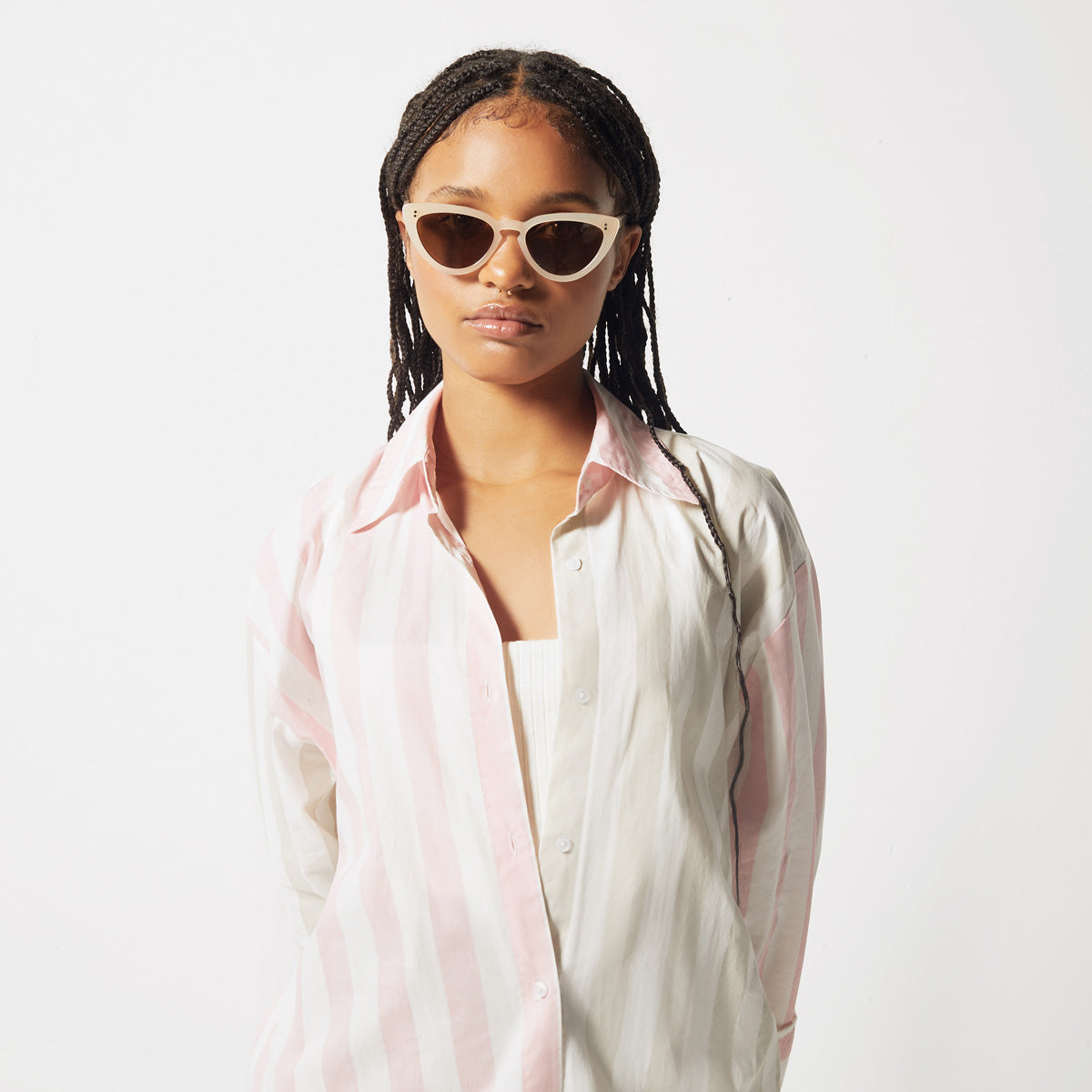 Villain Sunglasses in Nude