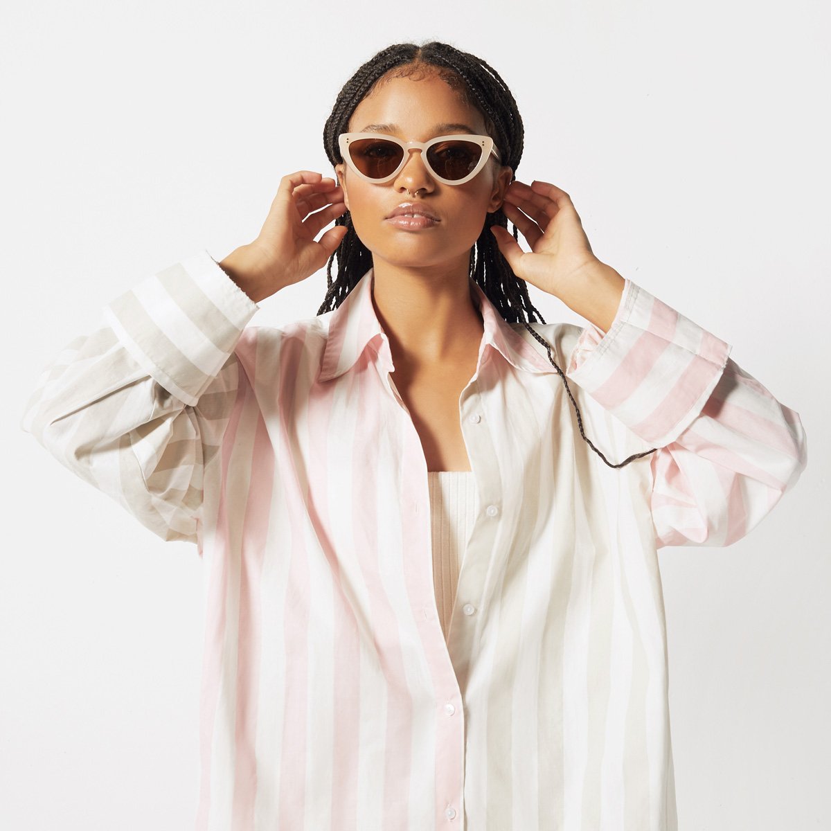 Villain Sunglasses in Nude