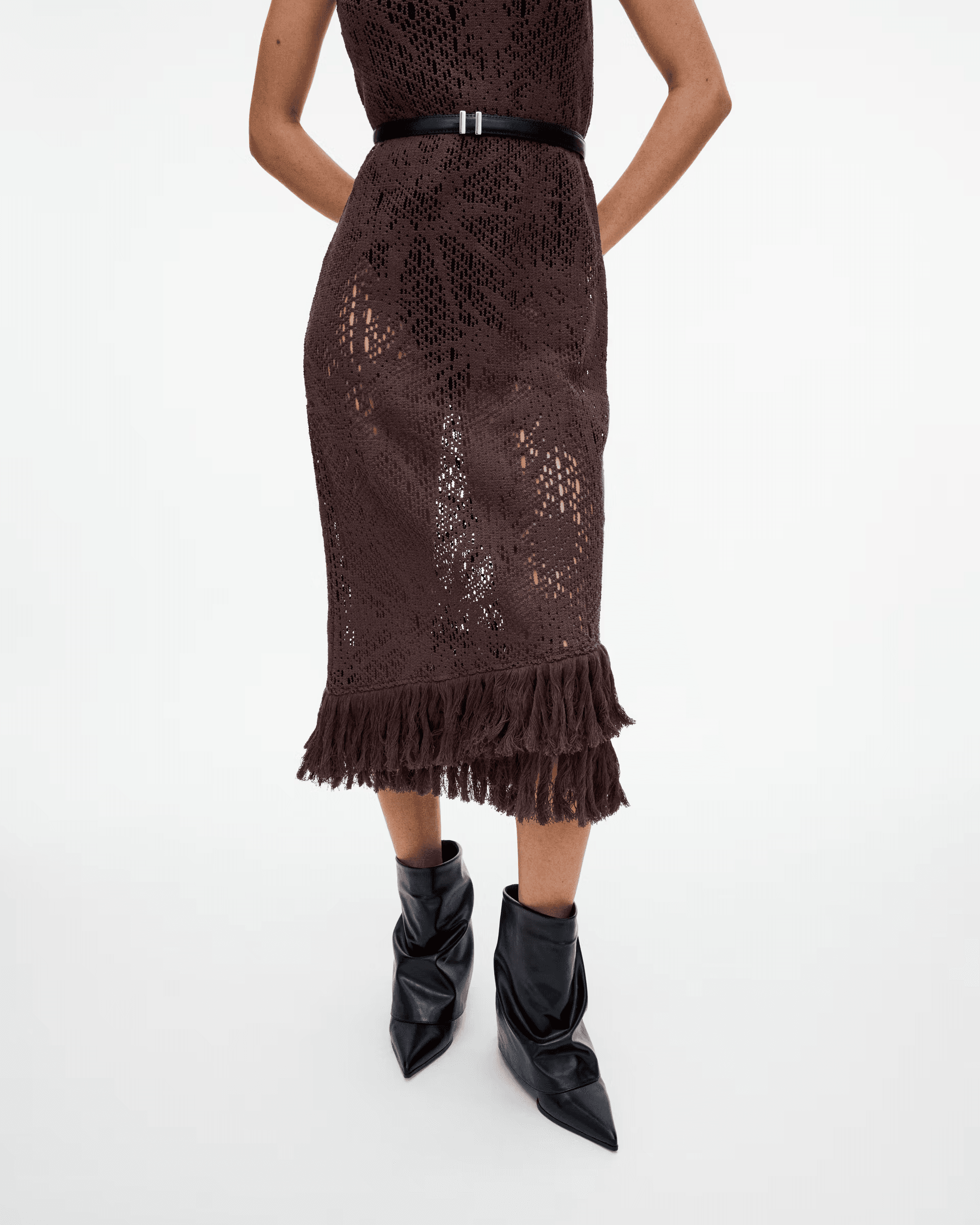 Crochet Dress in Astrea Ari