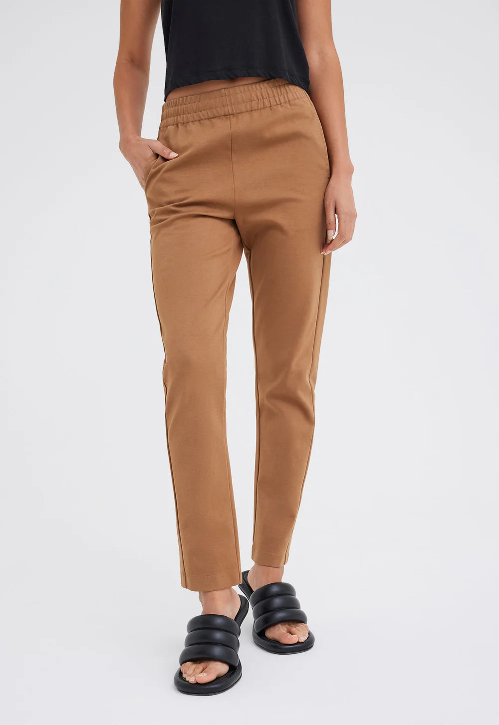 Cub Cotton Ponte Pant in Colt Brown