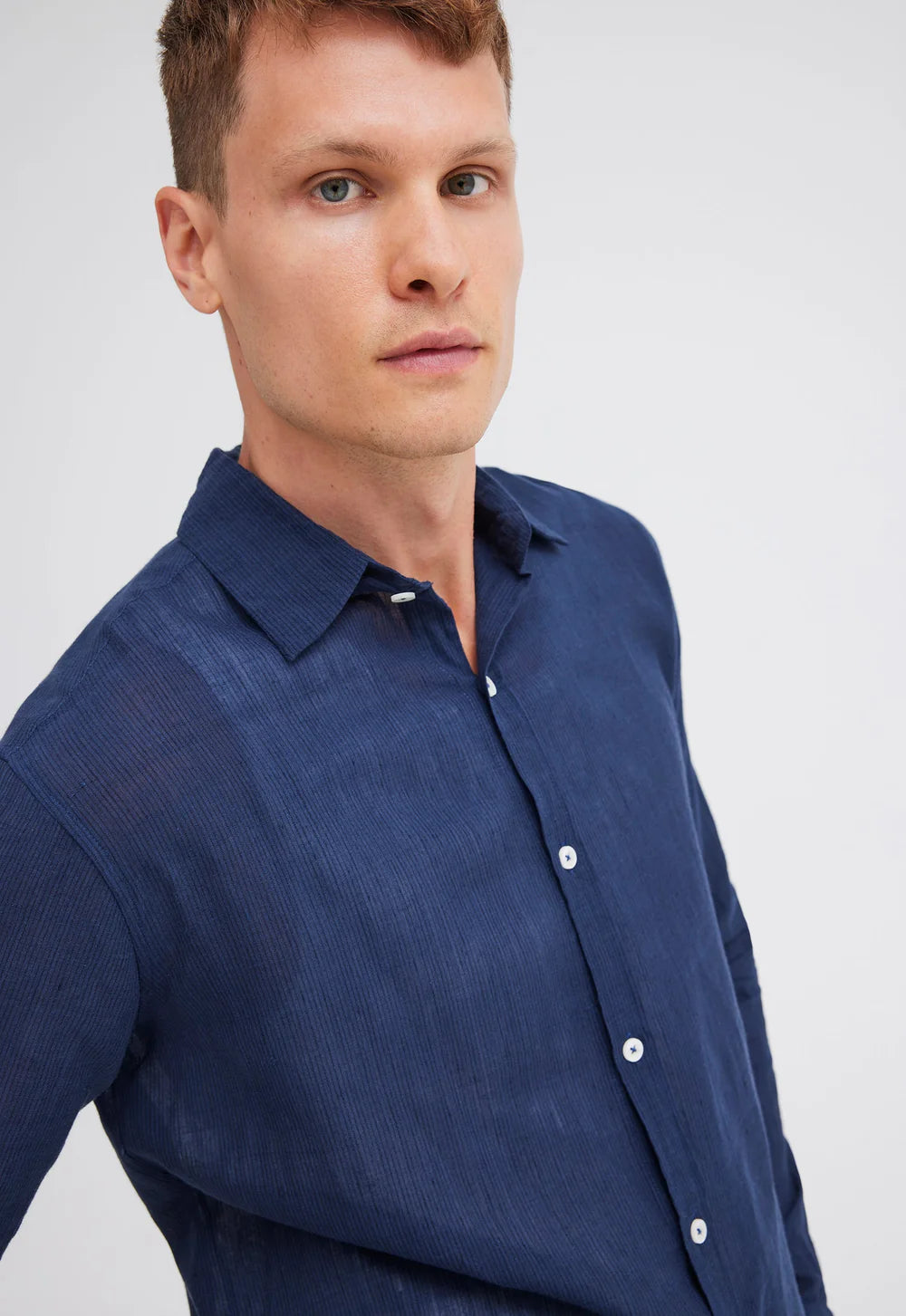 Beckett Cotton Shirt in Dark Navy Stripe