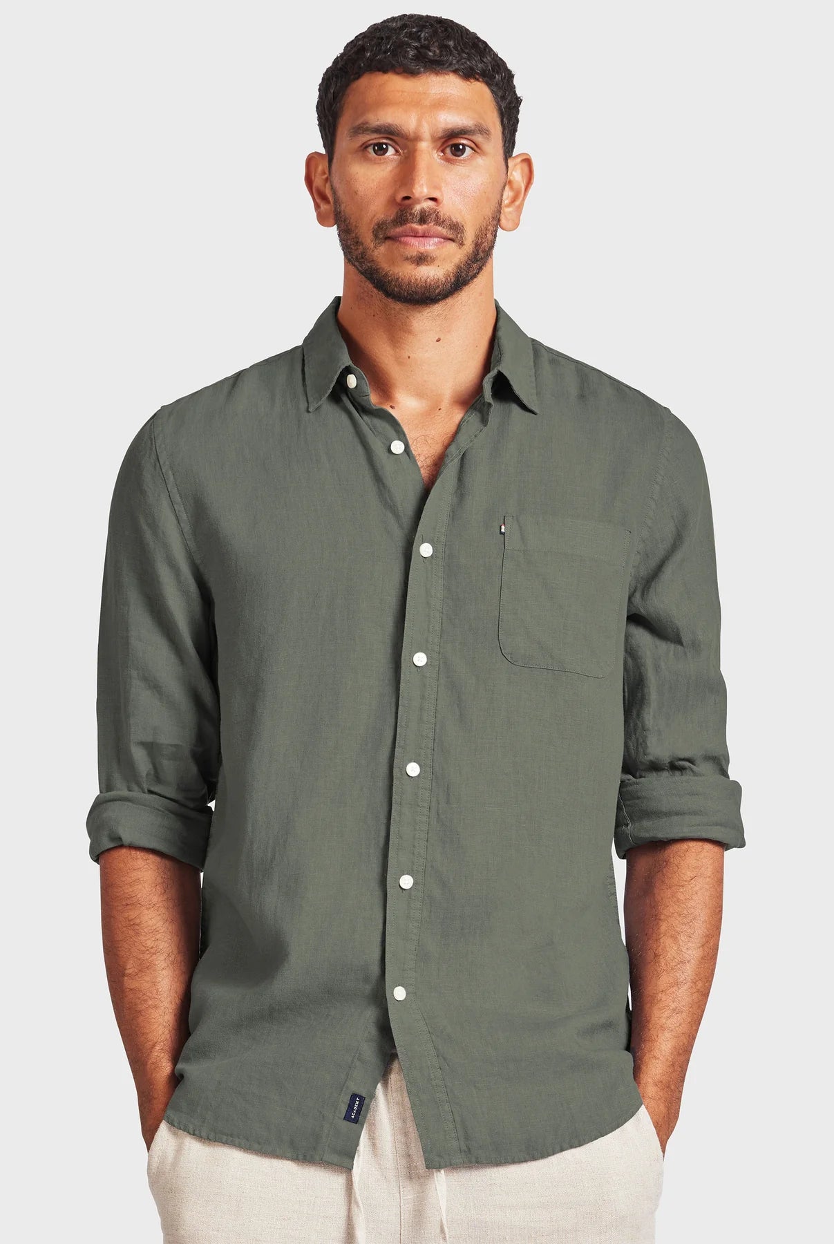 Hampton Linen Shirt in Smoke Pine