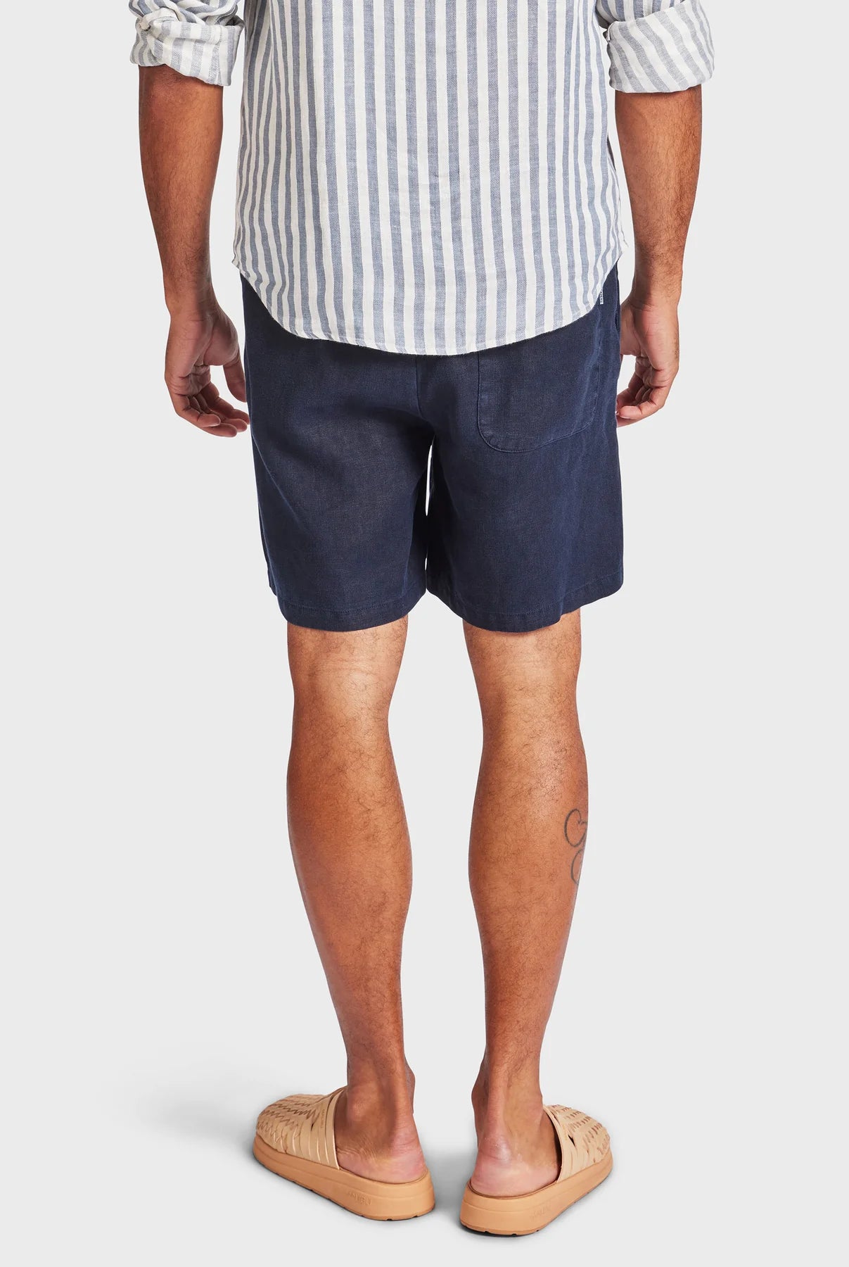 Jeff Linen Short in Navy