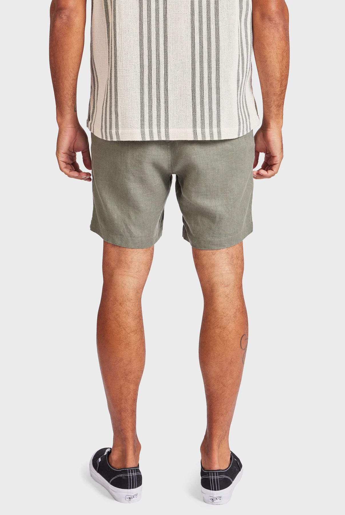 Riviera Linen Short in Smoke Pine