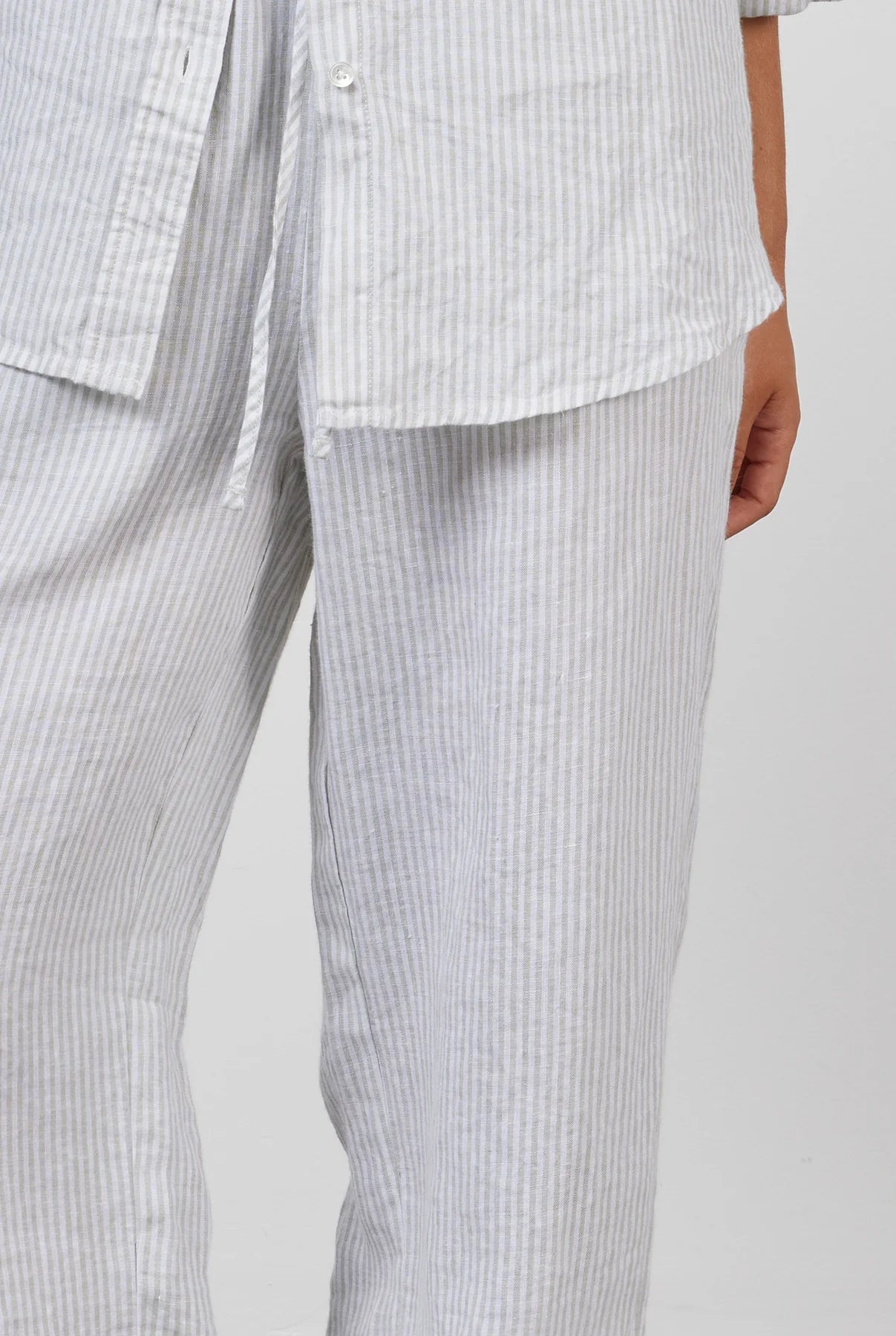 Rory Linen Pant in Navy