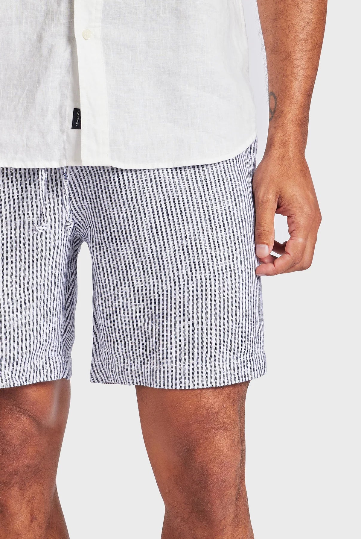 Stripe Riviera Linen Short in Navy