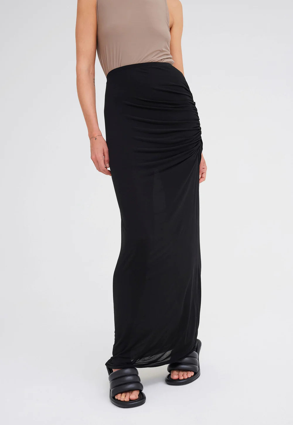 Slink Italian Jersey Skirt in Black