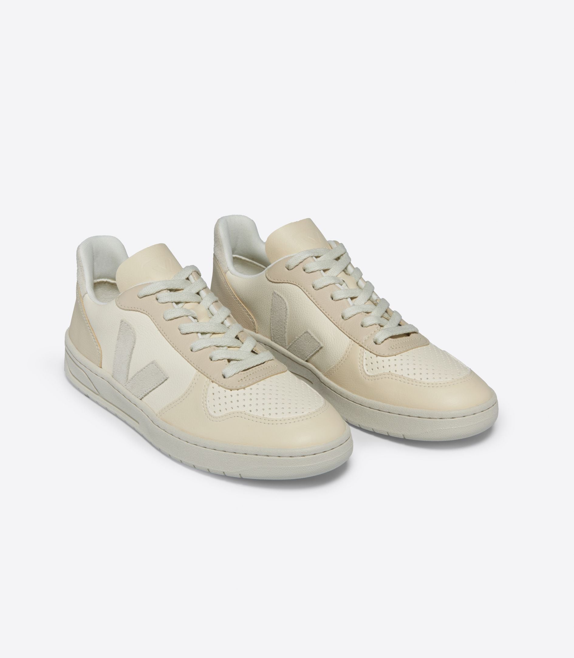 V-10 Chromefree Leather in Multico Cashew Pierre