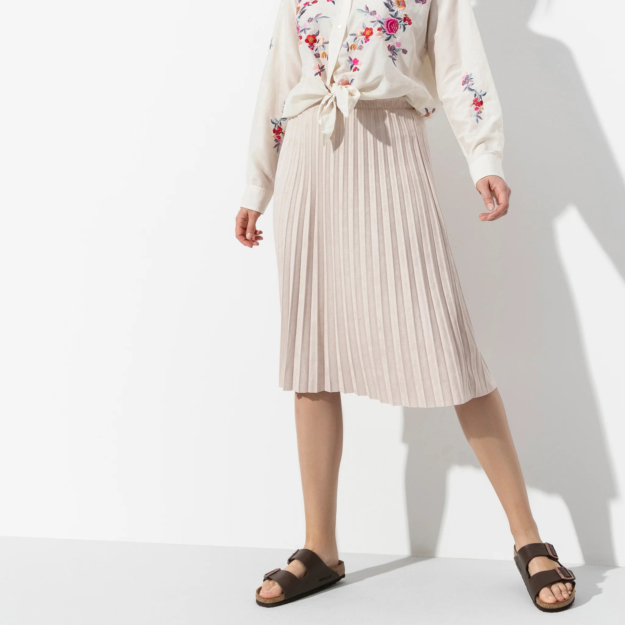 Arizona Birko-Flor in Dark Brown (Classic Footbed - Suede Lined)