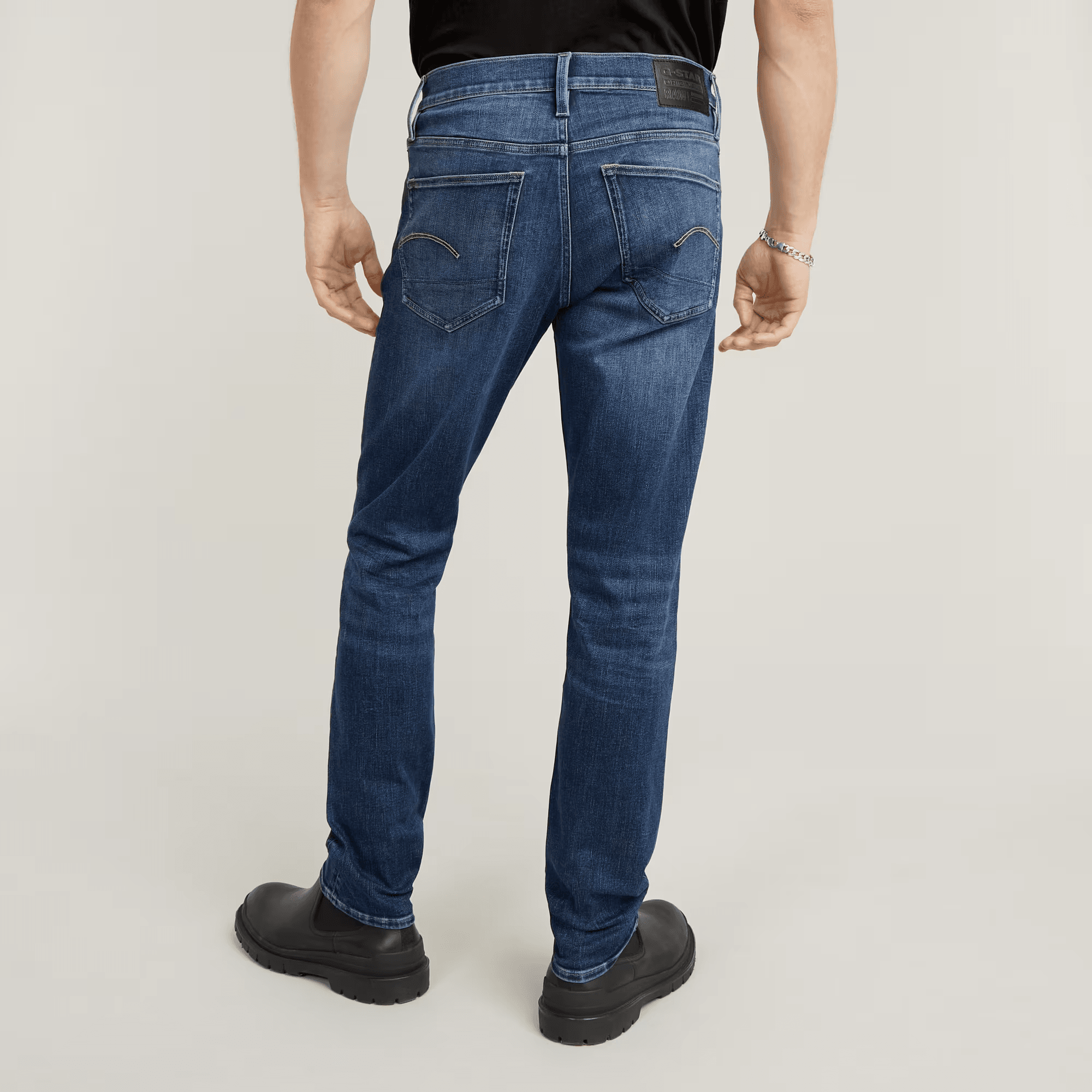 3301 Slim Jeans in Medium Aged