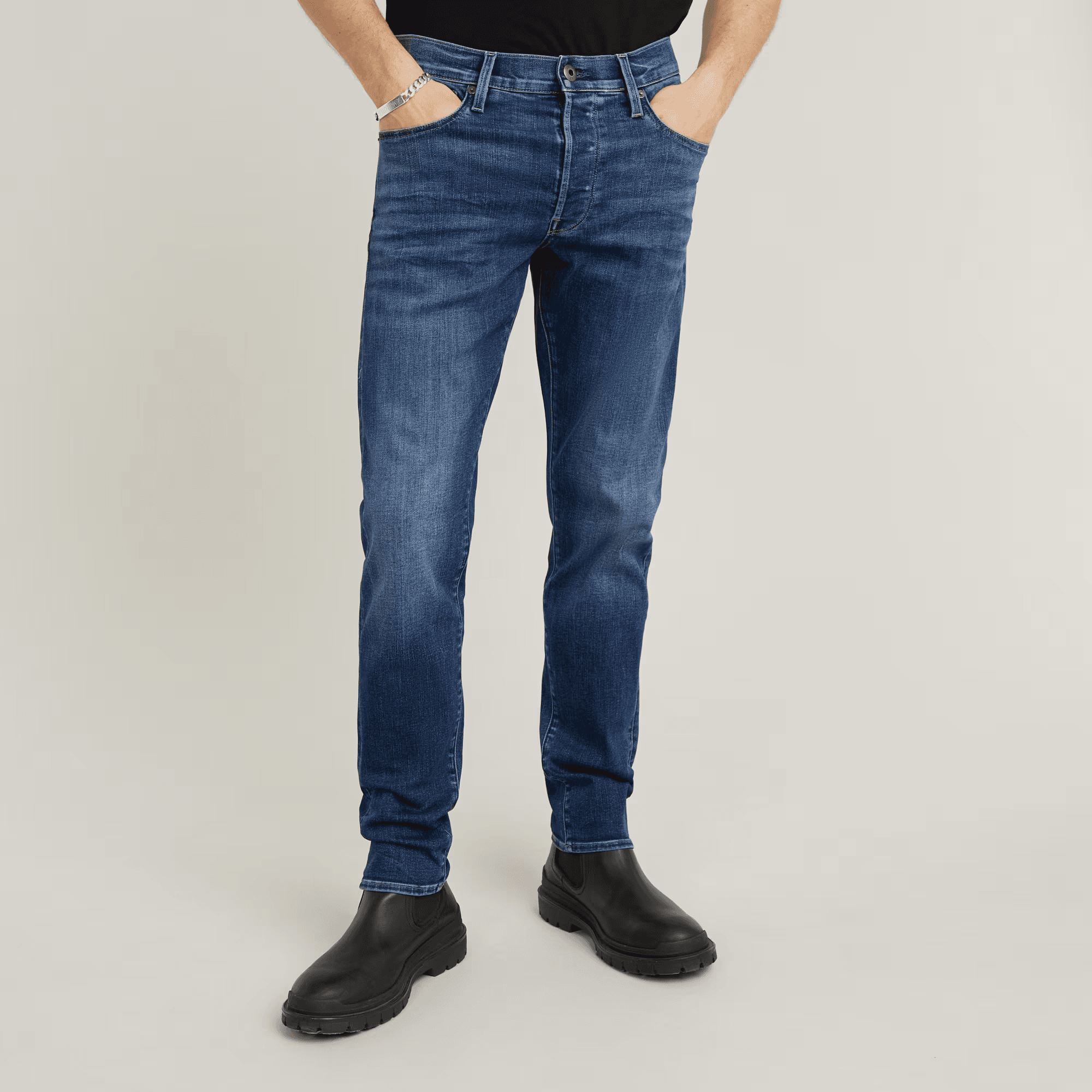 3301 Slim Jeans in Medium Aged