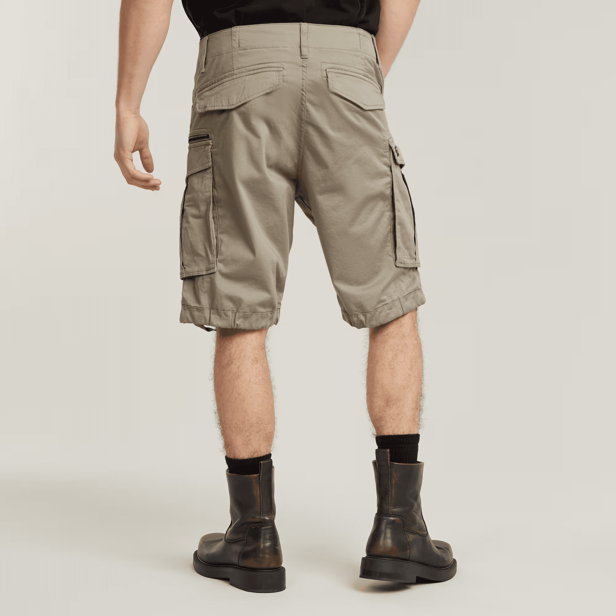 Rovic Zip Relaxed Shorts in Dune