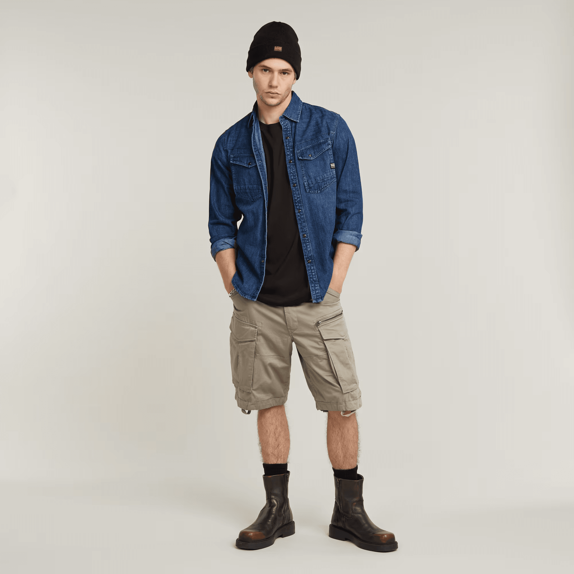 Rovic Zip Relaxed Shorts in Dune