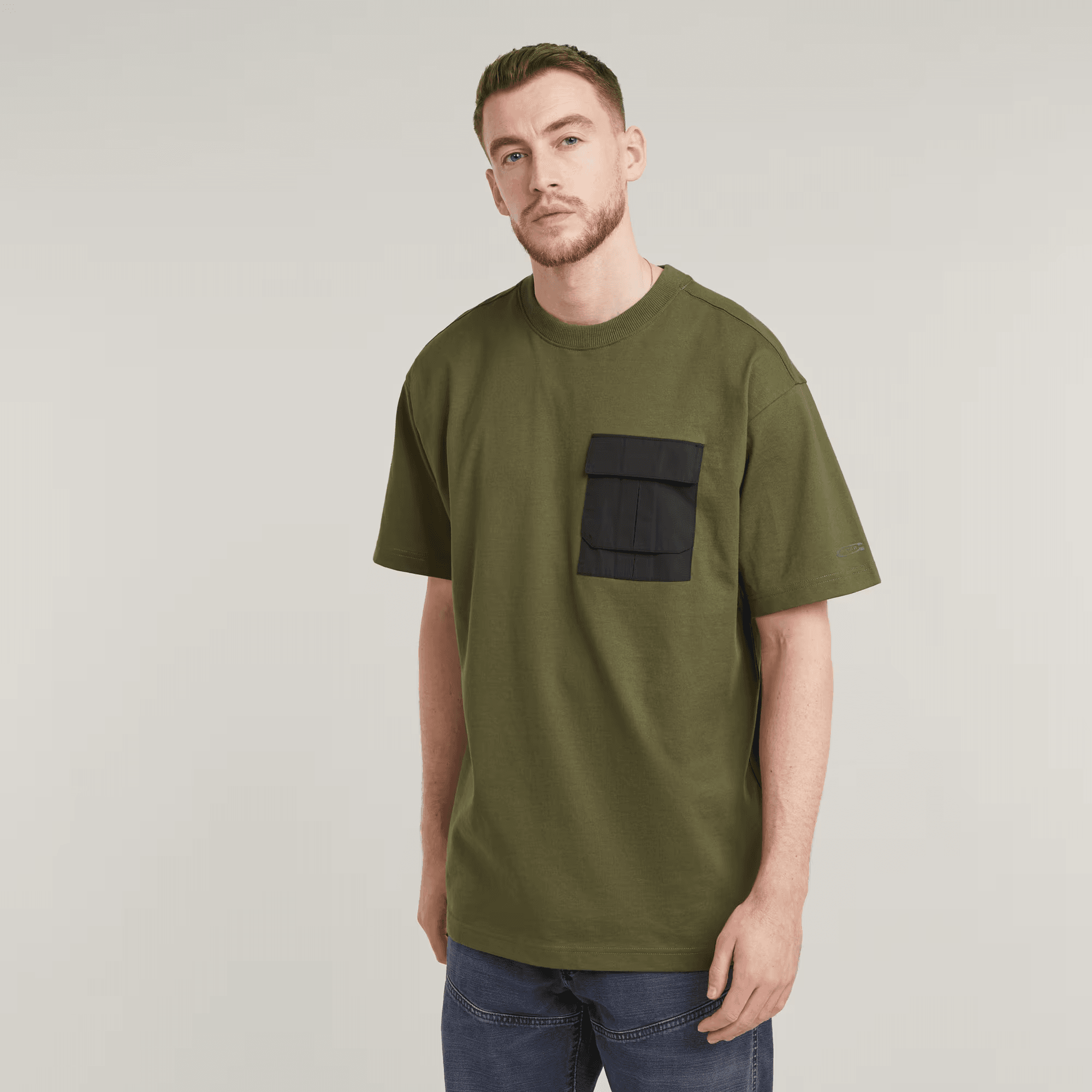 Woven Mix Pocket Loose T-Shirt in Shadow Olive