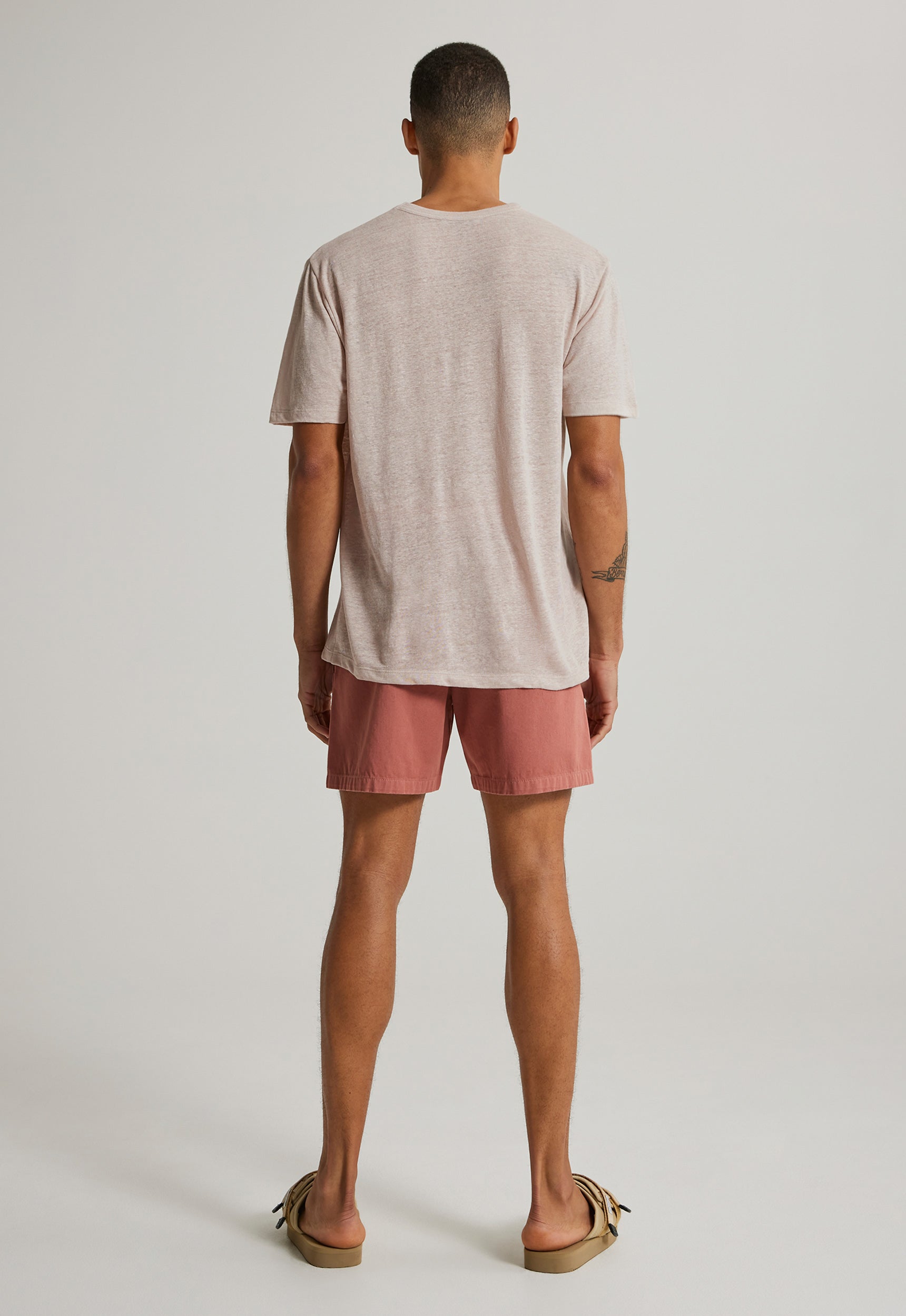 Yale Tee in Oyster