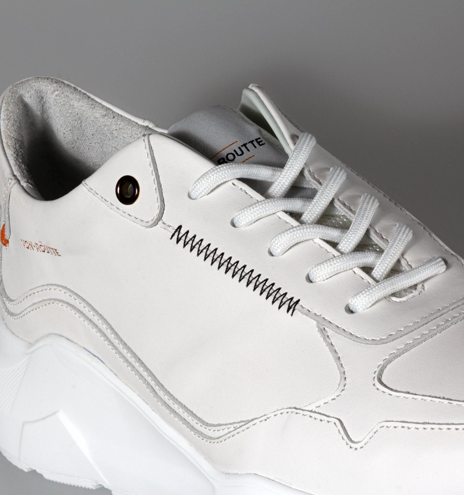 Oslo Sneaker in White