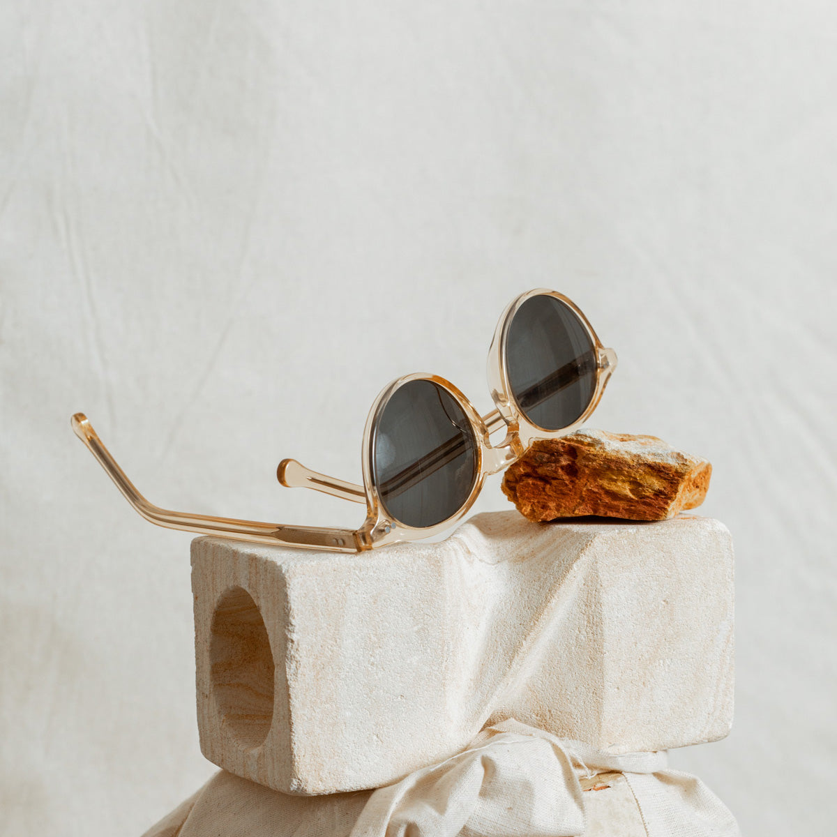 Ascetic Sunglasses in Blonde